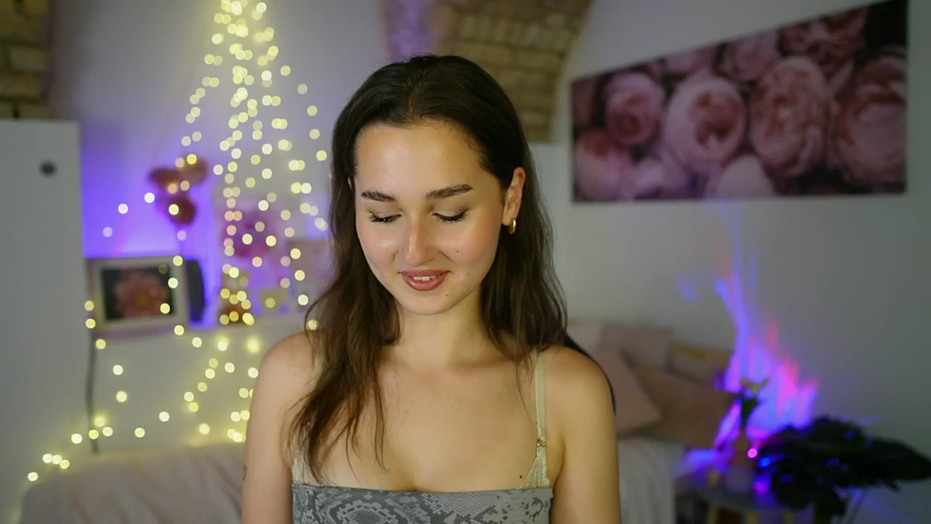 Gallery image thumbnail from Anita_Grey_'s myfreecams stream on, 06/12/2025, 19:13 image 17 of 20