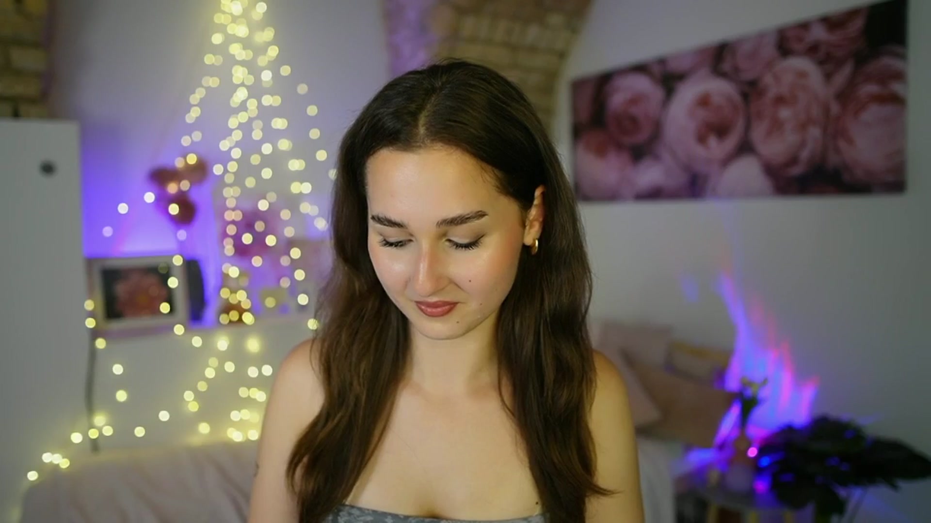 Gallery image thumbnail from Anita_Grey_'s myfreecams stream on, 06/12/2025, 19:13 image 7 of 20