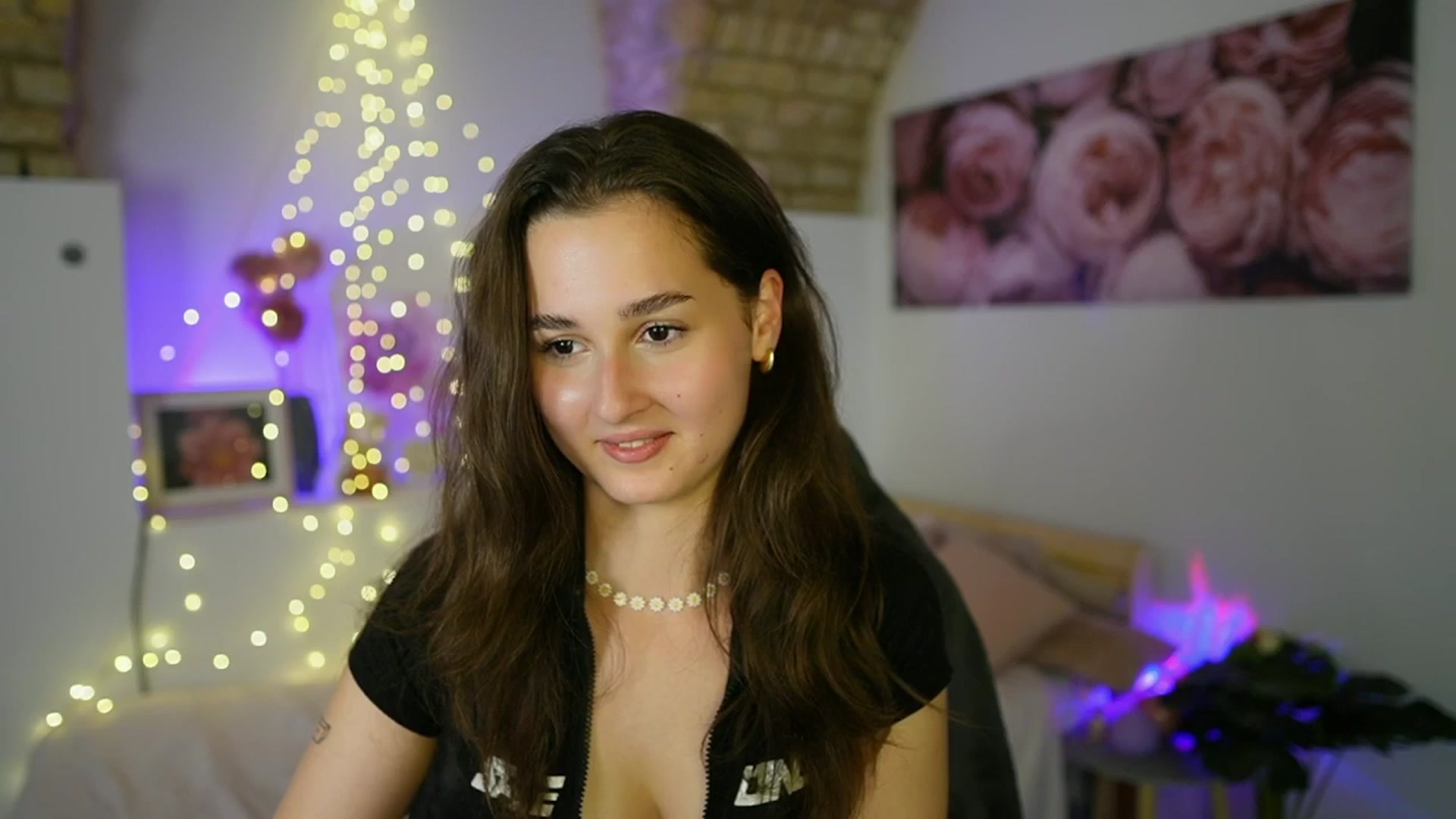 Gallery image thumbnail from Anita_Grey_'s myfreecams stream on, 06/13/2025, 23:33 image 6 of 20