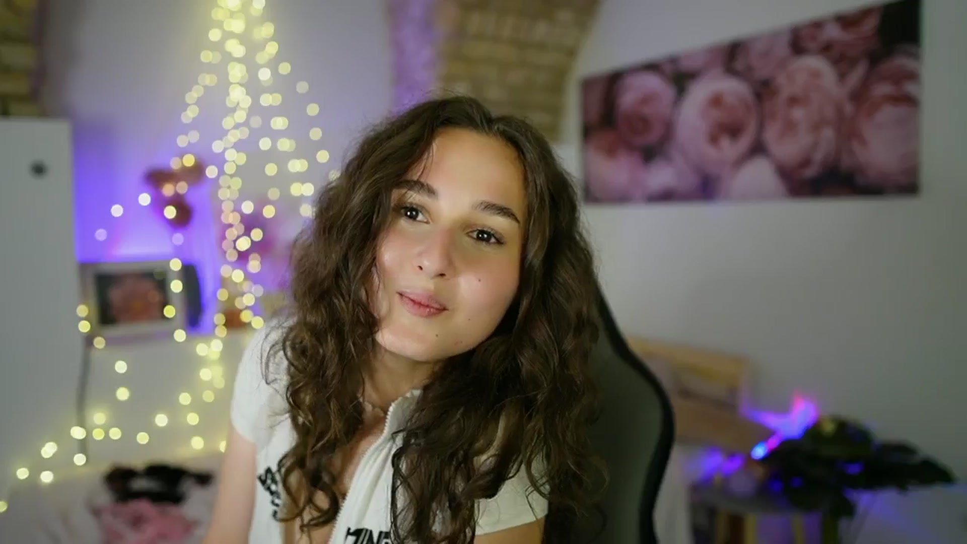 Gallery image thumbnail from Anita_Grey_'s myfreecams stream on, 06/15/2025, 21:59 image 15 of 20
