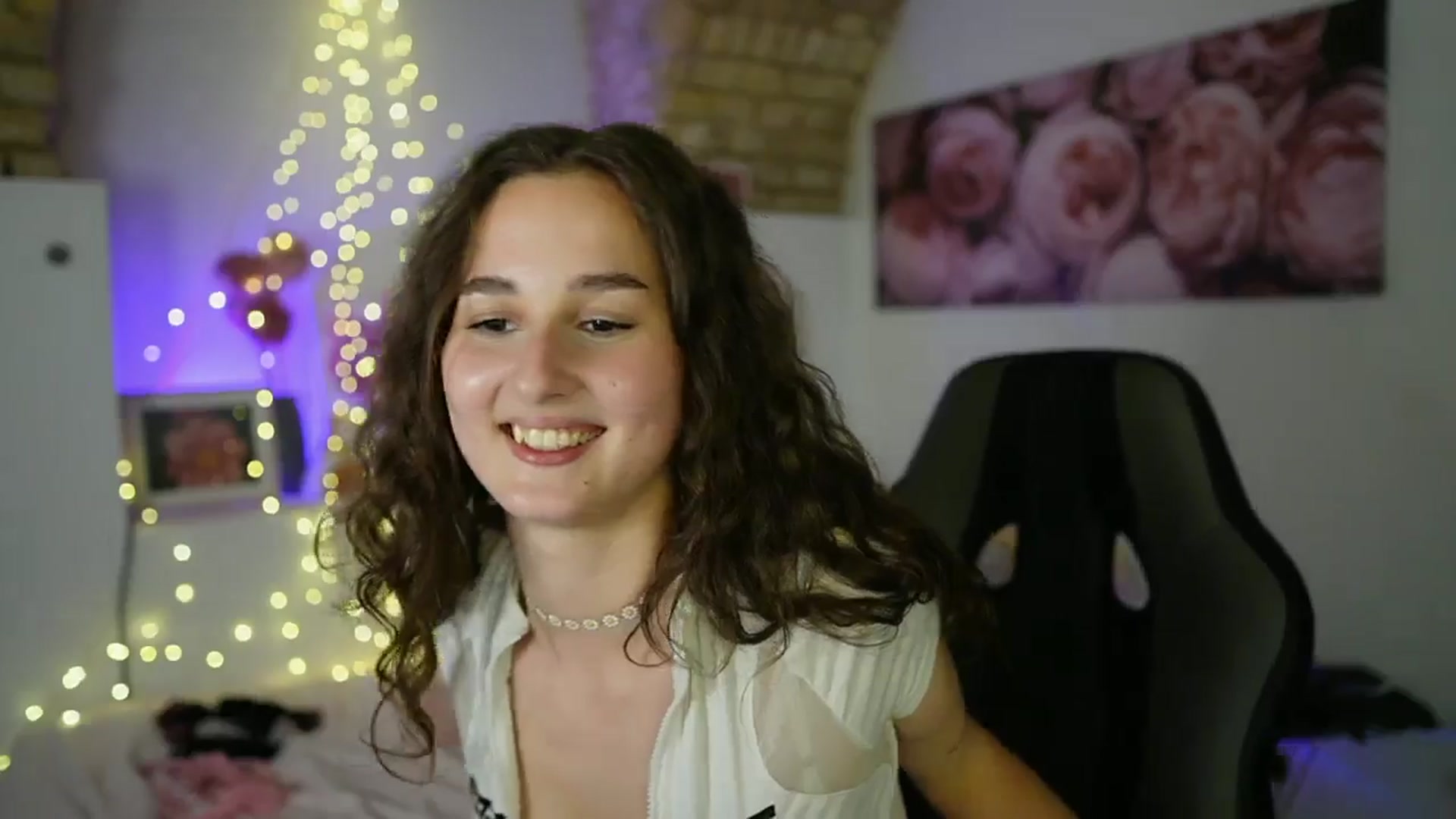 Gallery image thumbnail from Anita_Grey_'s myfreecams stream on, 06/15/2025, 21:59 image 19 of 20
