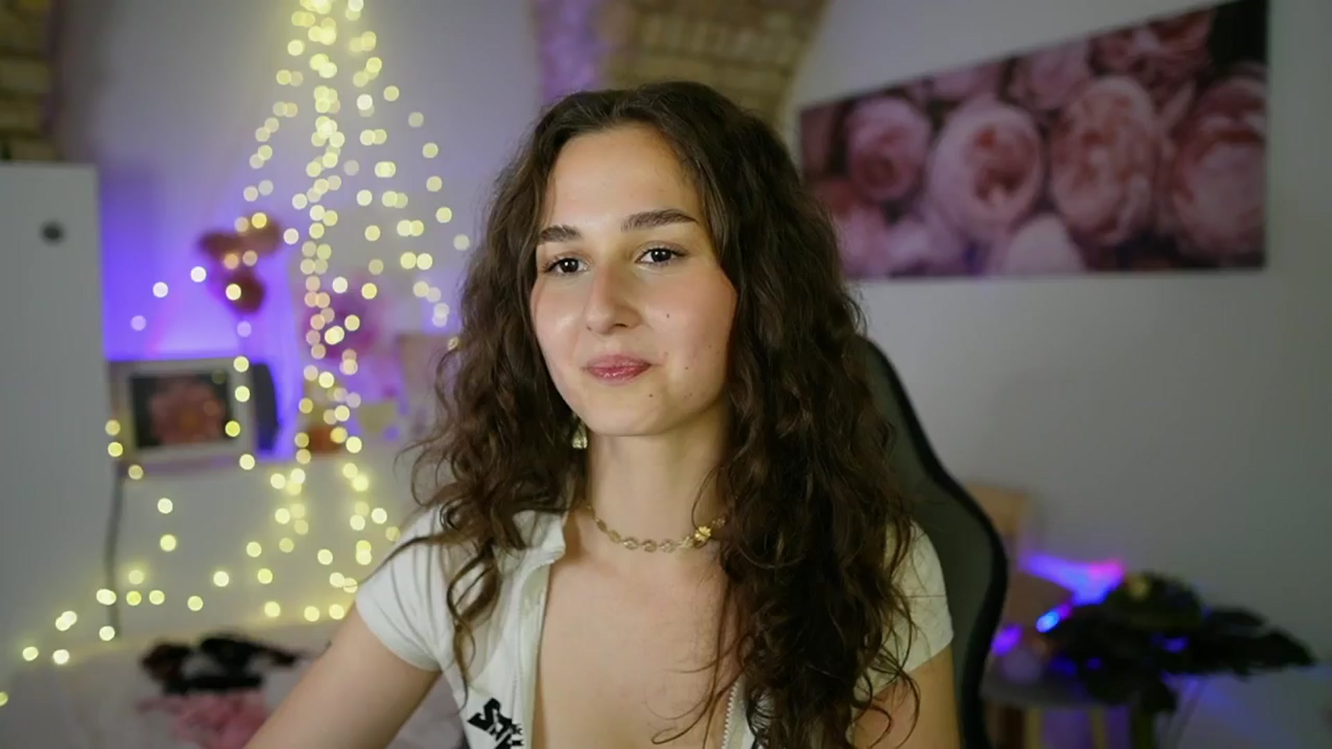 Gallery image thumbnail from Anita_Grey_'s myfreecams stream on, 06/15/2025, 22:39 image 13 of 20