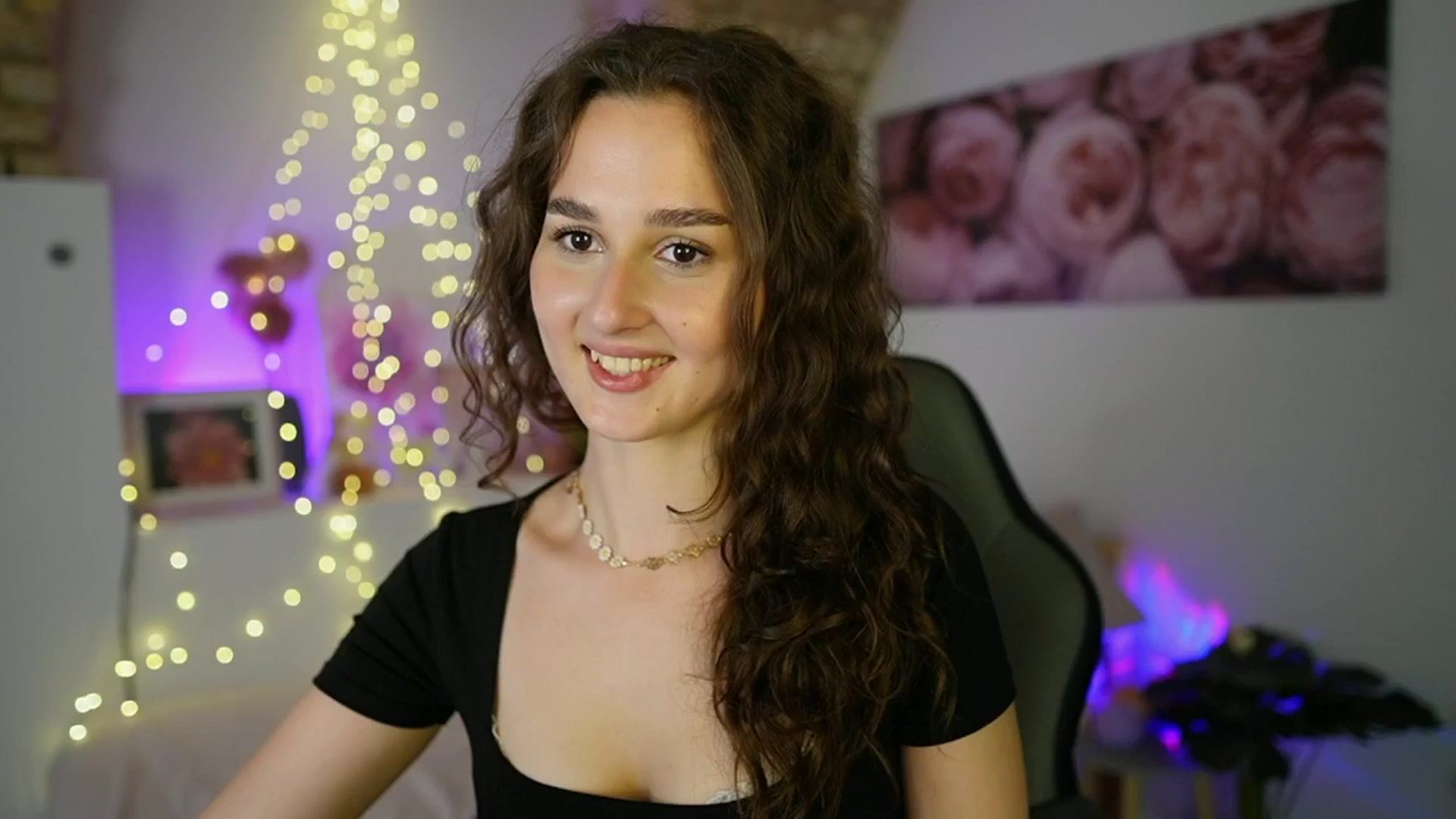 Gallery image thumbnail from Anita_Grey_'s myfreecams stream on, 06/16/2025, 19:30 image 20 of 20