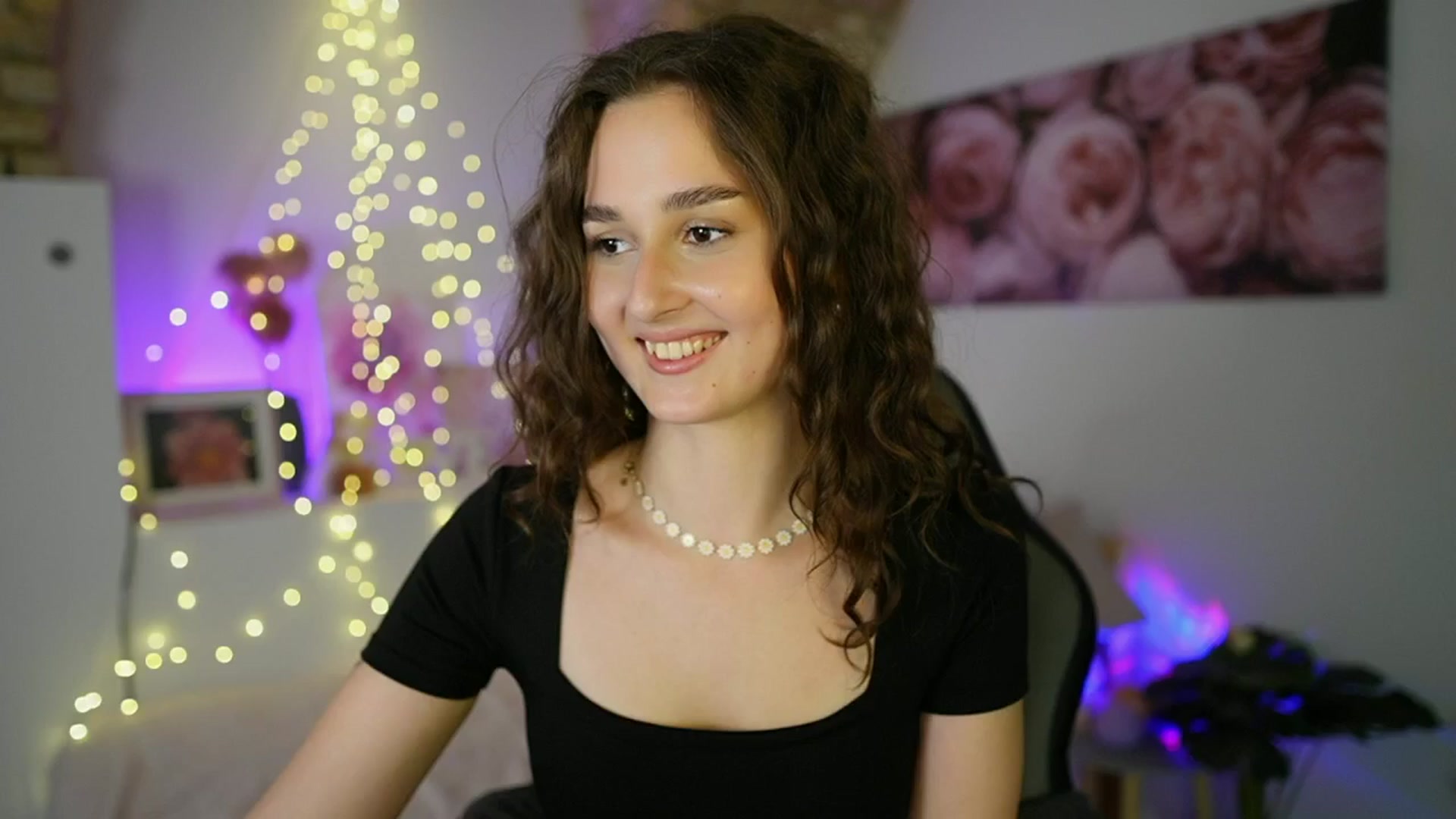 Gallery image thumbnail from Anita_Grey_'s myfreecams stream on, 06/16/2025, 19:30 image 6 of 20
