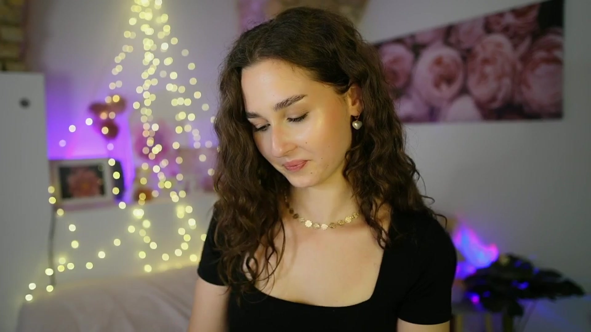 Gallery image thumbnail from Anita_Grey_'s myfreecams stream on, 06/16/2025, 20:48 image 19 of 20