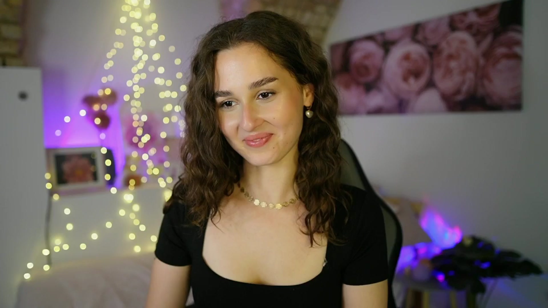 Gallery image thumbnail from Anita_Grey_'s myfreecams stream on, 06/16/2025, 20:48 image 8 of 20