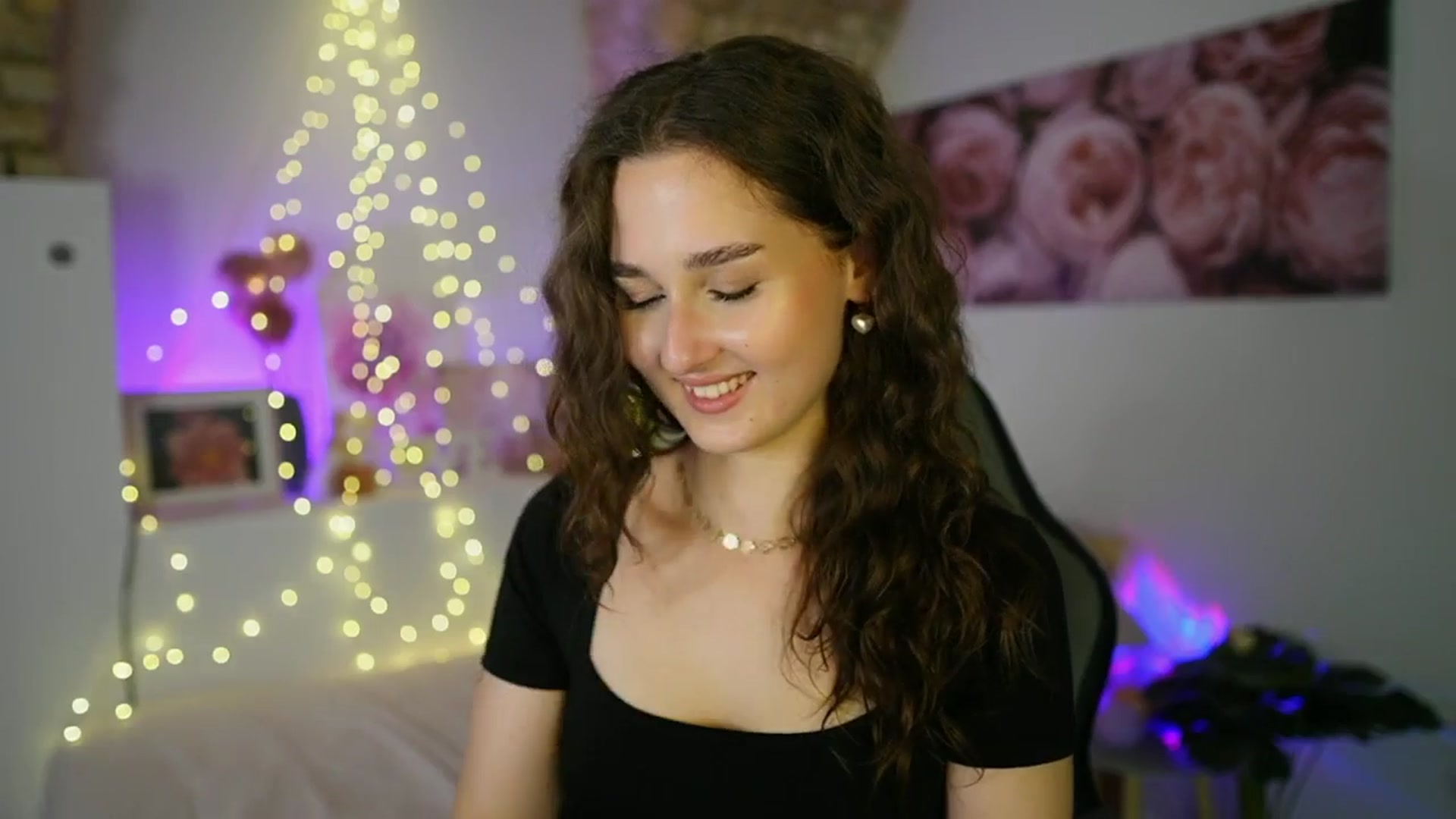 Gallery image thumbnail from Anita_Grey_'s myfreecams stream on, 06/16/2025, 20:48 image 11 of 20