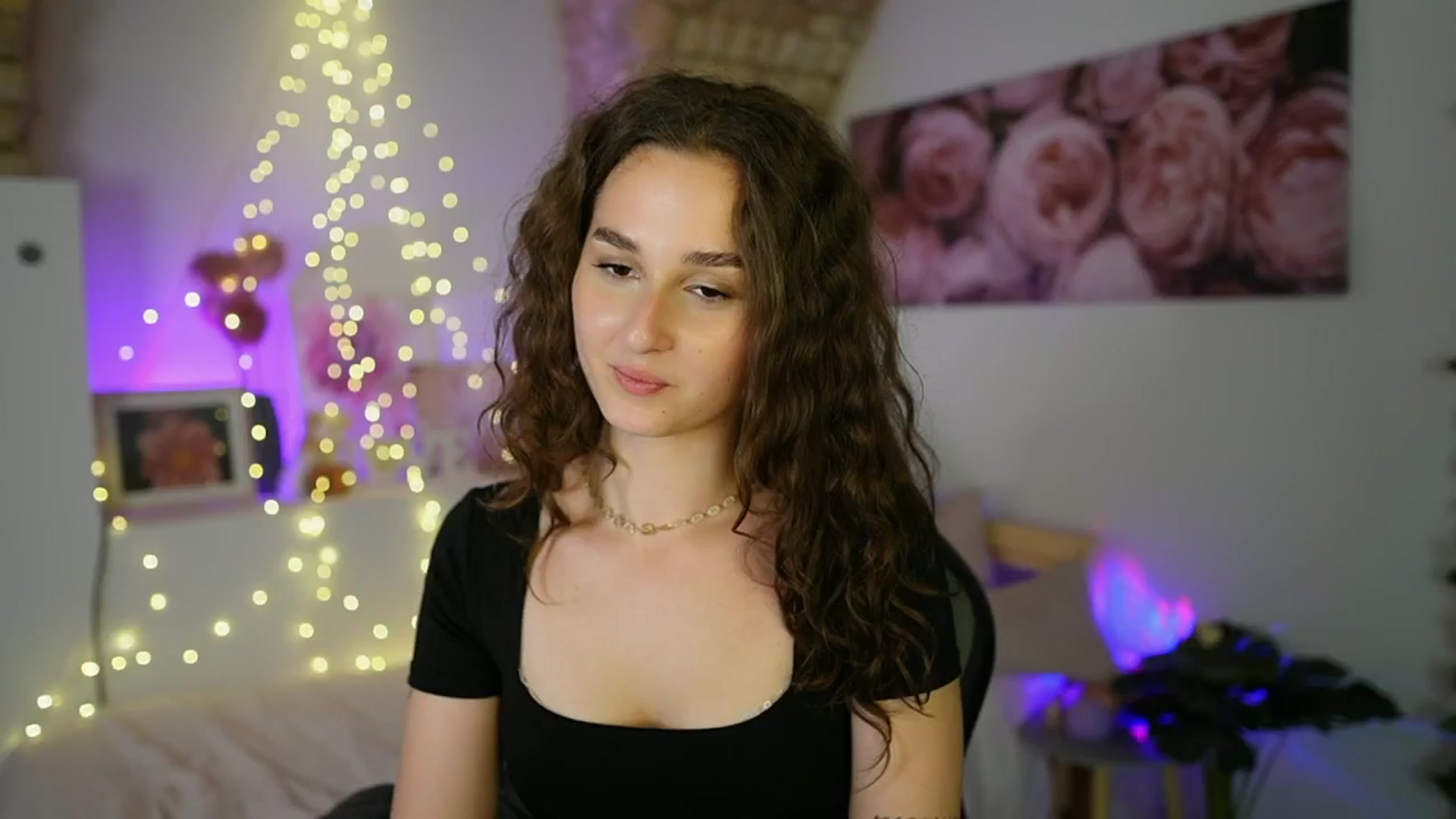 Gallery image thumbnail from Anita_Grey_'s myfreecams stream on, 06/16/2025, 23:11 image 13 of 20