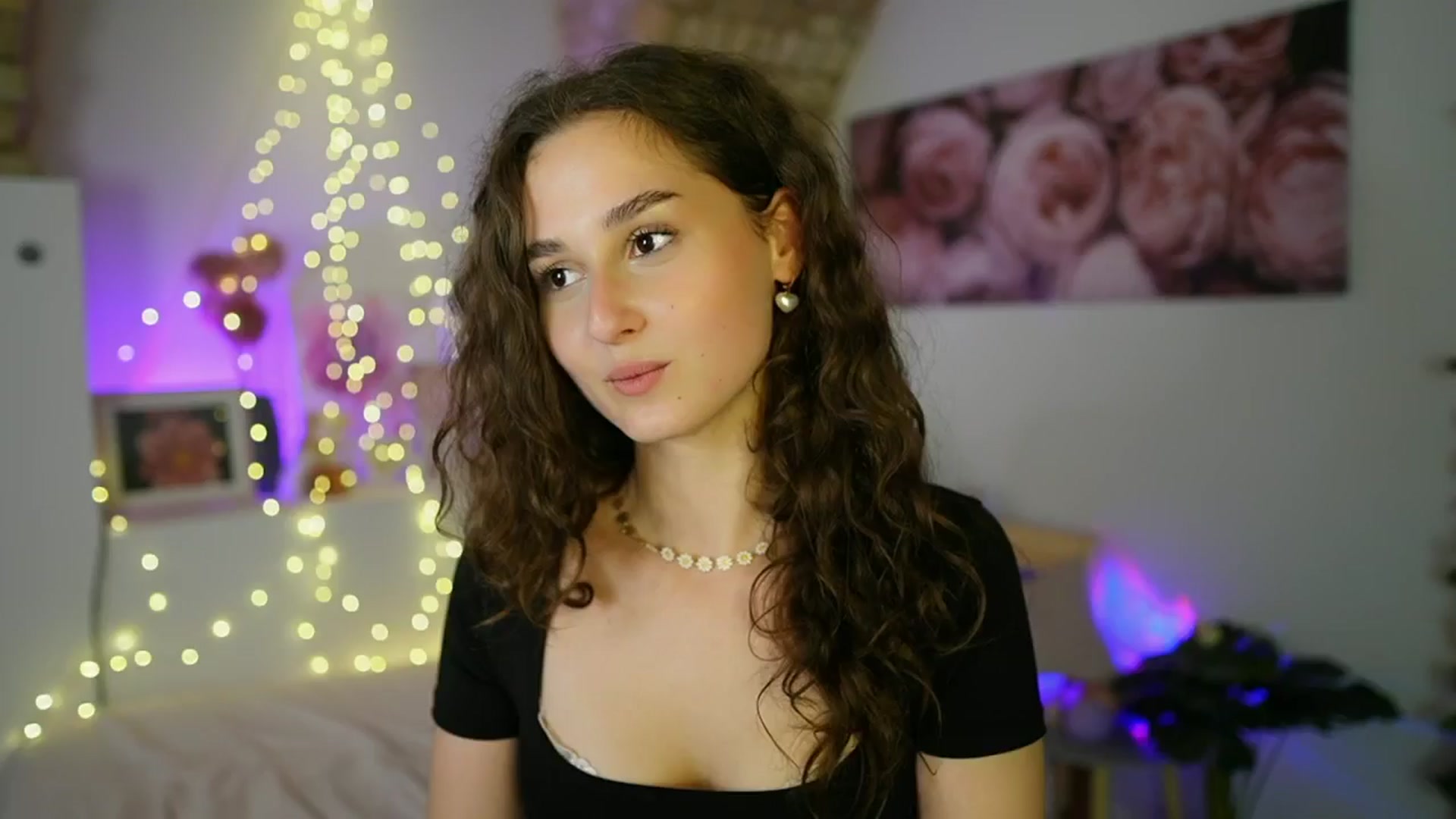 Gallery image thumbnail from Anita_Grey_'s myfreecams stream on, 06/16/2025, 23:11 image 19 of 20