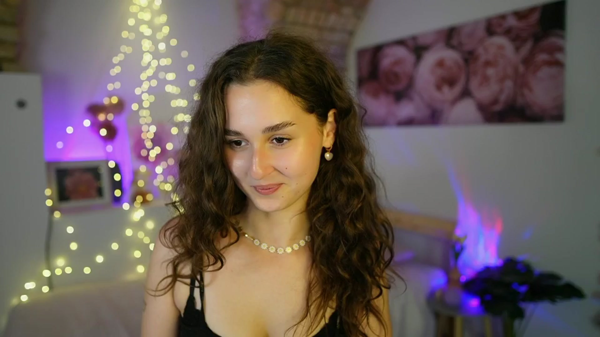 Gallery image thumbnail from Anita_Grey_'s myfreecams stream on, 06/17/2025, 21:33 image 3 of 20