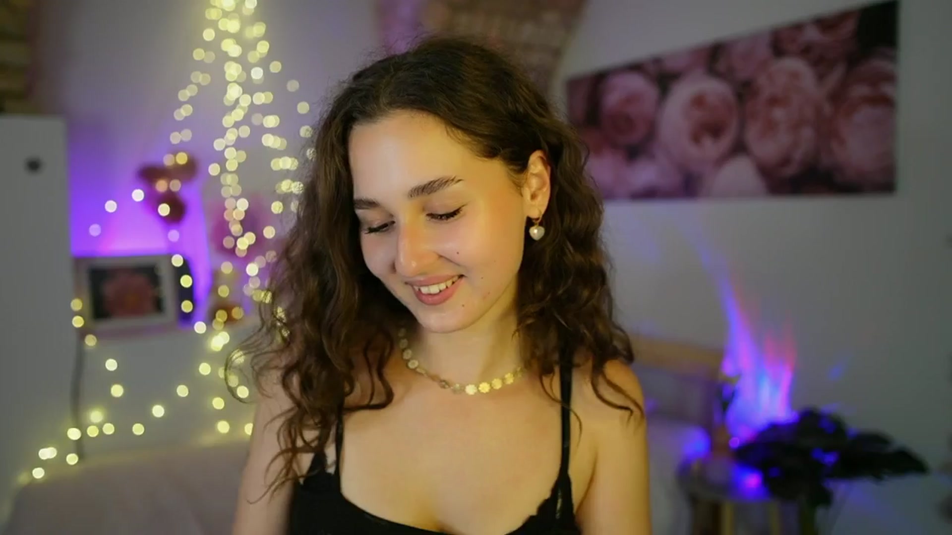 Gallery image thumbnail from Anita_Grey_'s myfreecams stream on, 06/17/2025, 21:33 image 17 of 20
