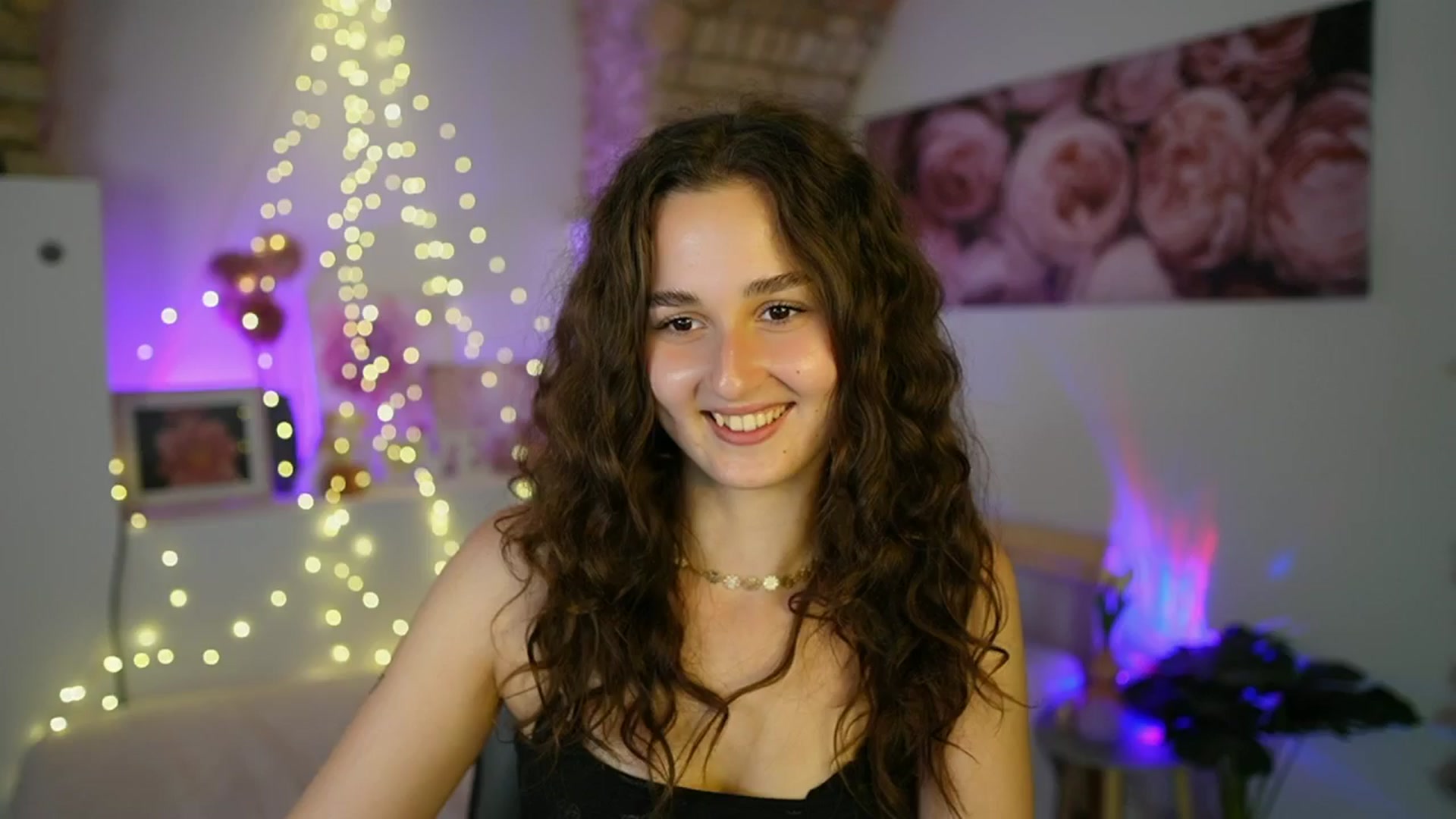 Gallery image thumbnail from Anita_Grey_'s myfreecams stream on, 06/17/2025, 21:33 image 11 of 20