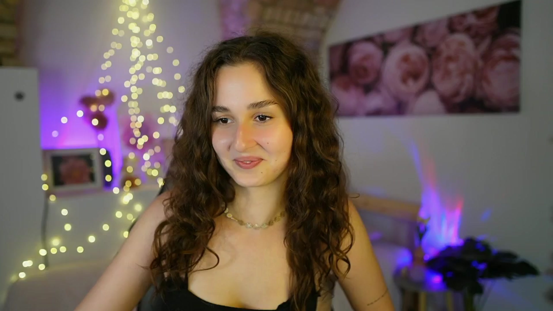 Gallery image thumbnail from Anita_Grey_'s myfreecams stream on, 06/17/2025, 21:33 image 7 of 20