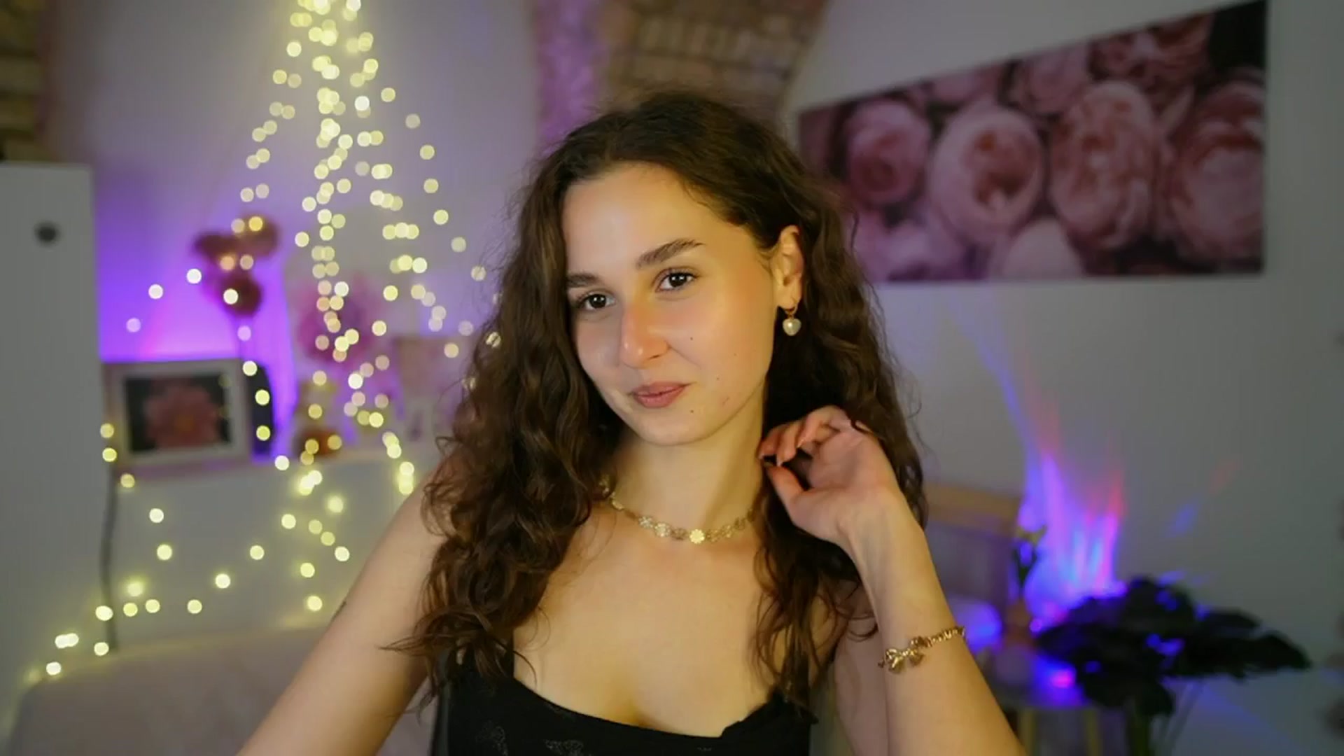 Gallery image thumbnail from Anita_Grey_'s myfreecams stream on, 06/17/2025, 21:33 image 9 of 20