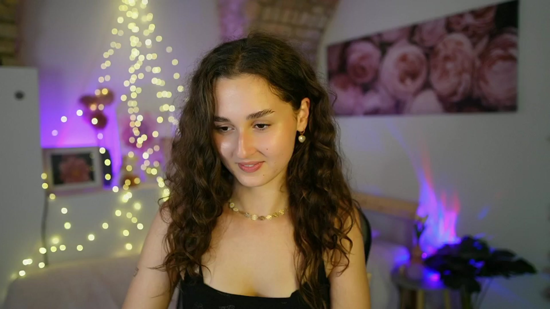 Gallery image thumbnail from Anita_Grey_'s myfreecams stream on, 06/17/2025, 21:33 image 8 of 20