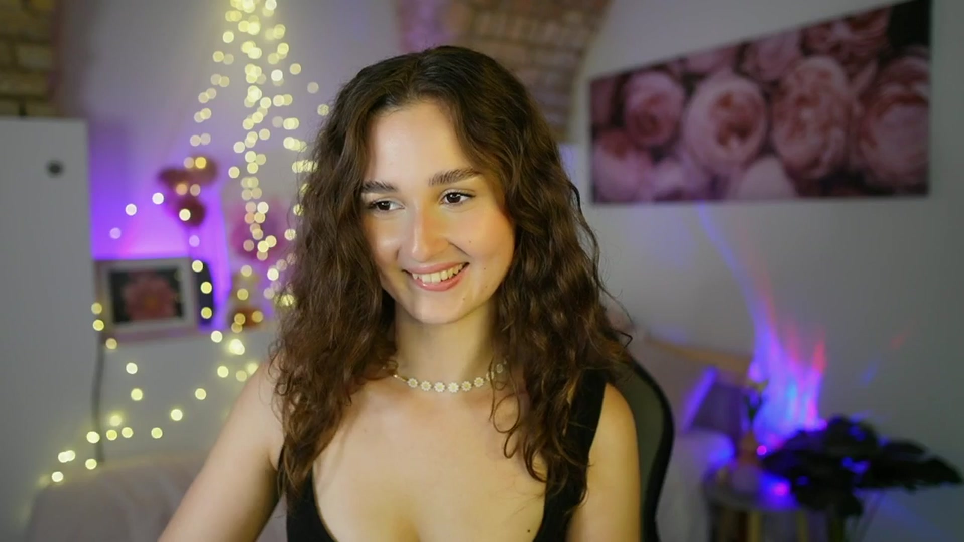 Gallery image thumbnail from Anita_Grey_'s myfreecams stream on, 06/18/2025, 19:08 image 19 of 20