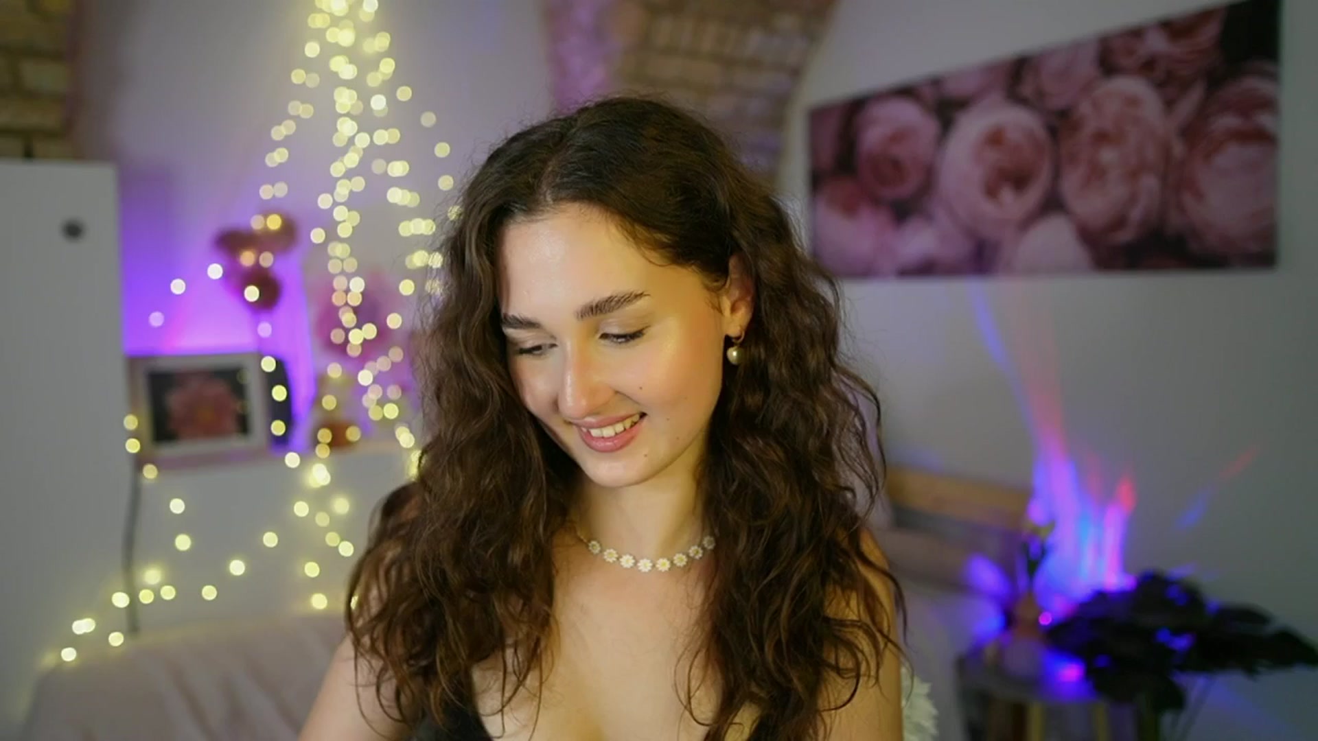 Gallery image thumbnail from Anita_Grey_'s myfreecams stream on, 06/18/2025, 23:07 image 4 of 20