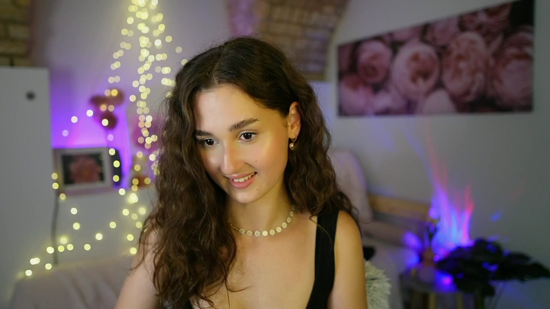 Gallery image thumbnail from Anita_Grey_'s myfreecams stream on, 06/18/2025, 23:07 image 13 of 20