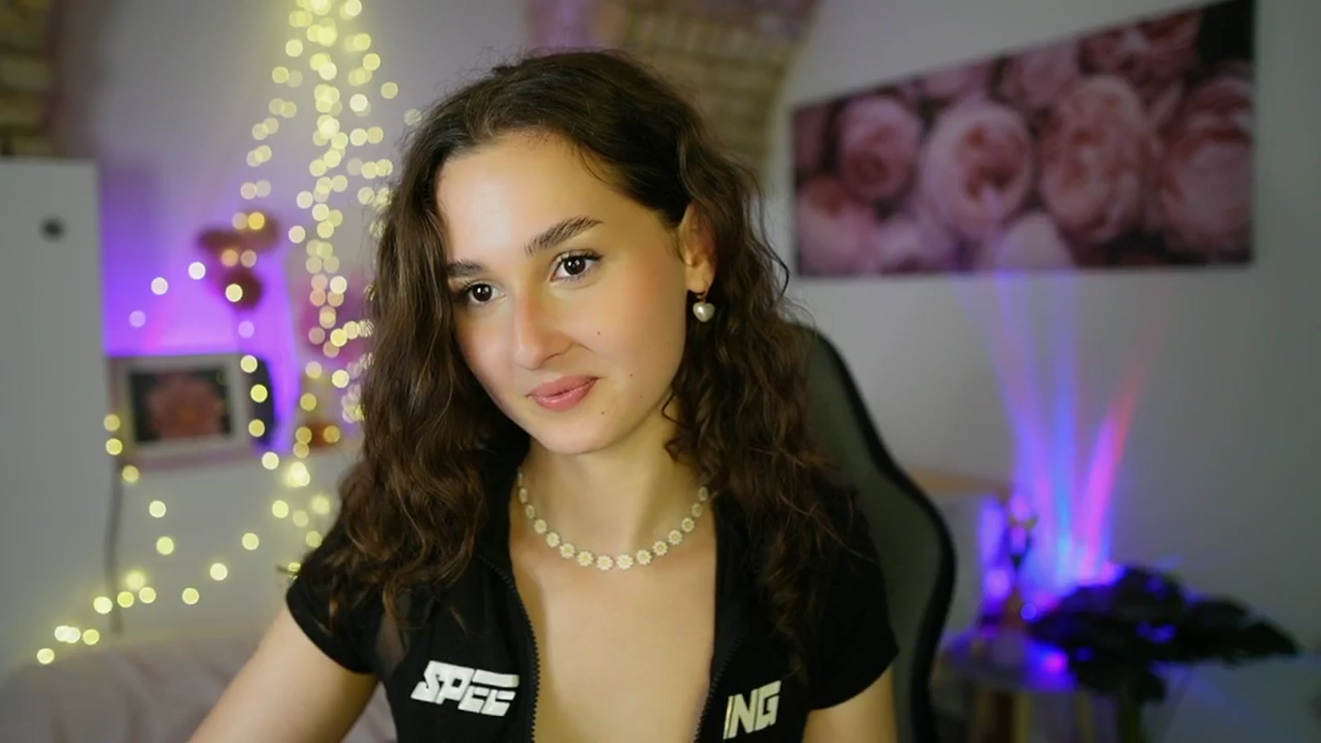 Gallery image thumbnail from Anita_Grey_'s myfreecams stream on, 06/20/2025, 23:33 image 7 of 20