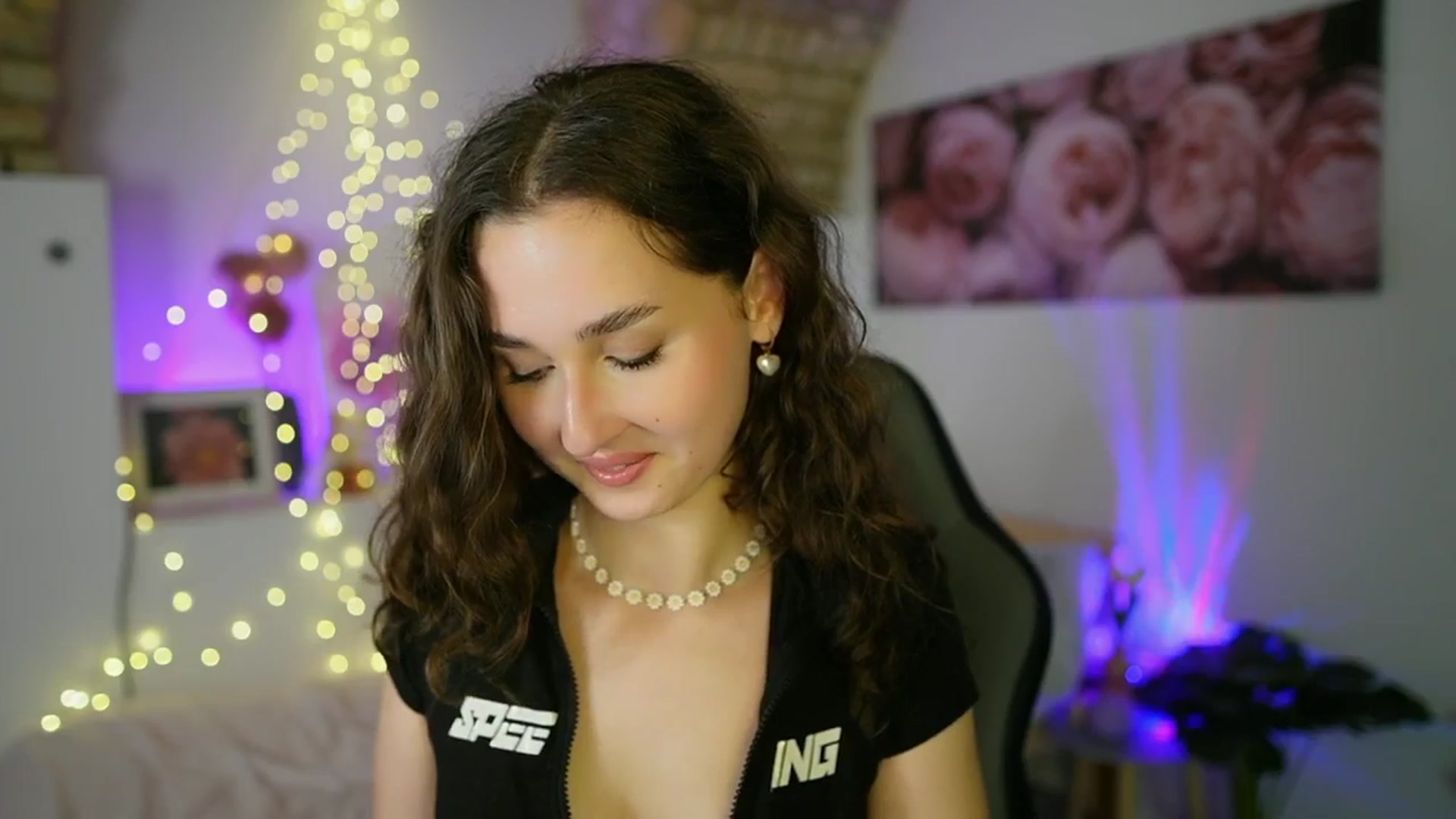 Gallery image thumbnail from Anita_Grey_'s myfreecams stream on, 06/20/2025, 23:33 image 6 of 20