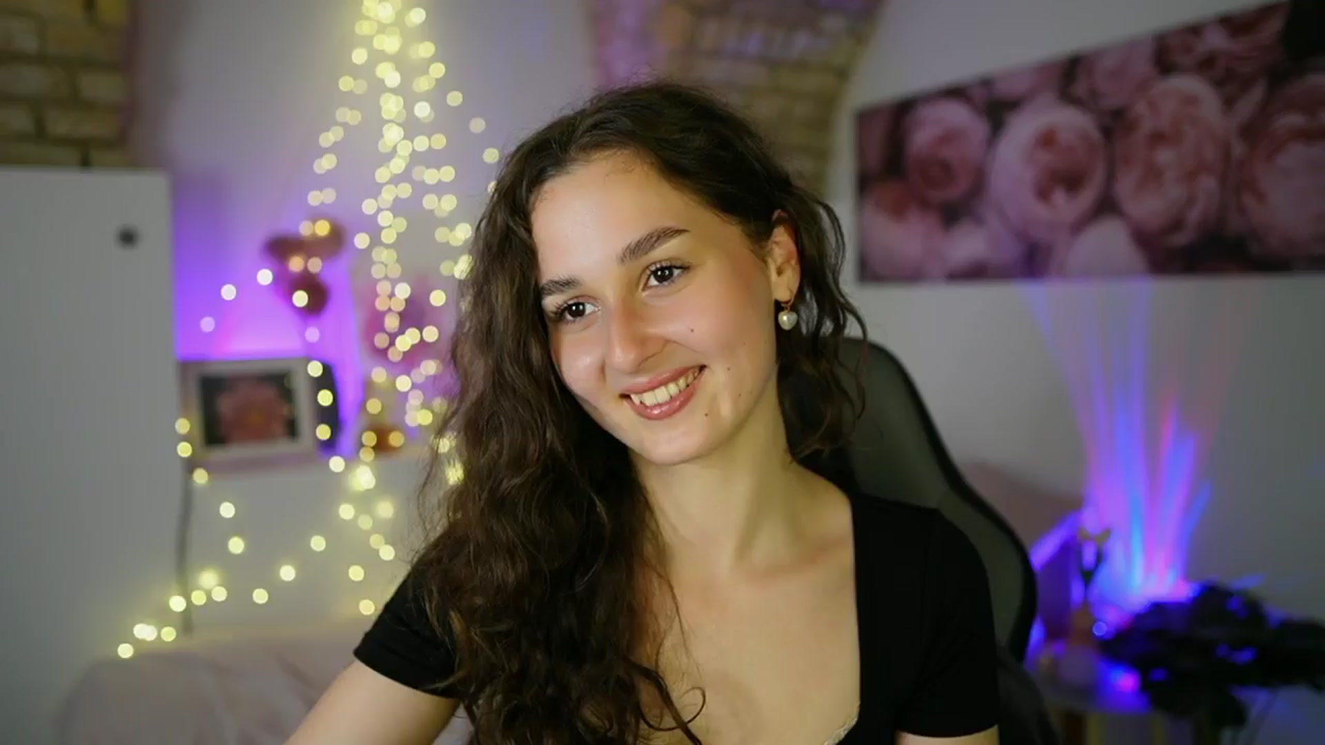 Gallery image thumbnail from Anita_Grey_'s myfreecams stream on, 06/21/2025, 20:39 image 9 of 20