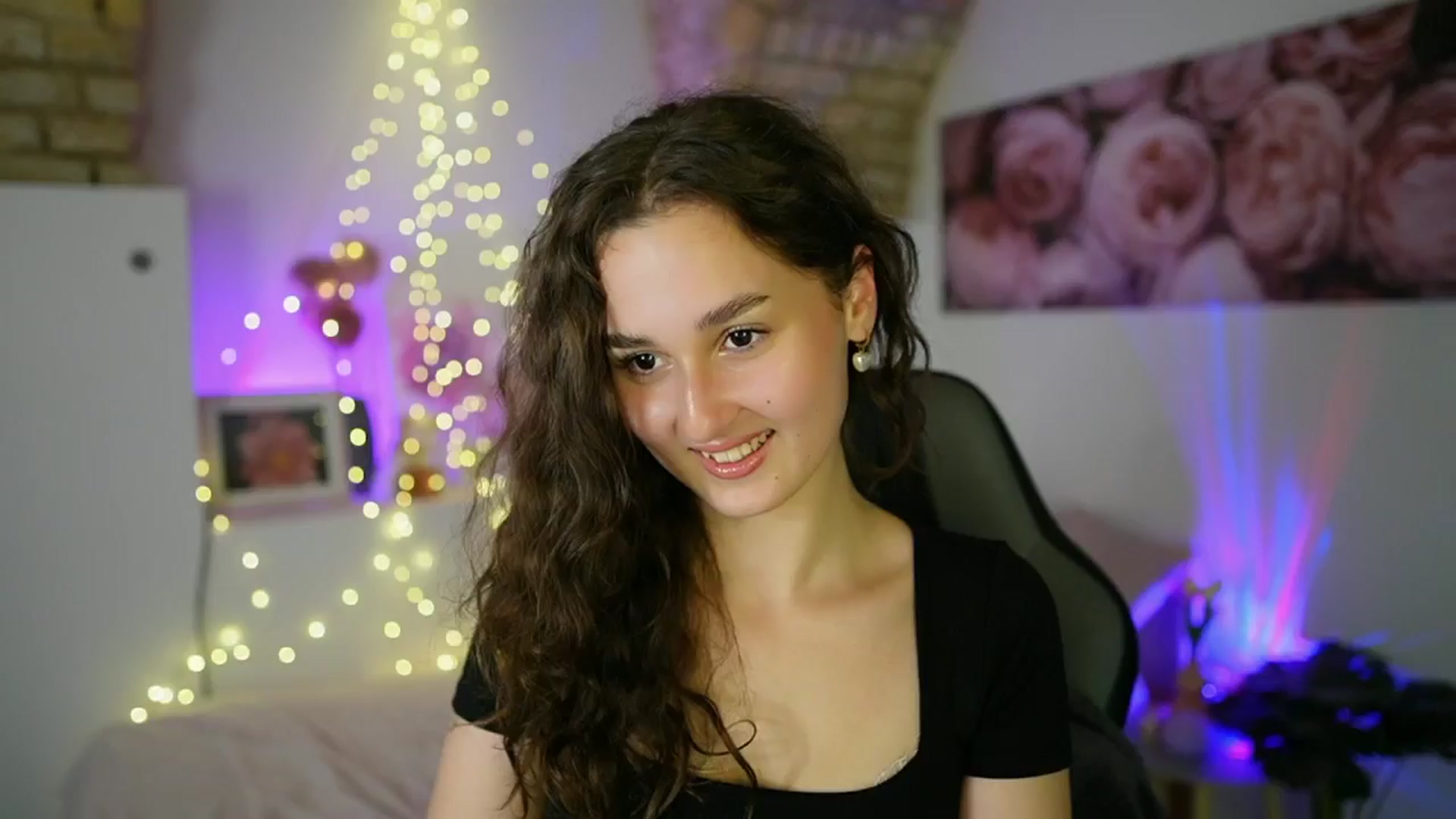 Gallery image thumbnail from Anita_Grey_'s myfreecams stream on, 06/21/2025, 20:39 image 8 of 20