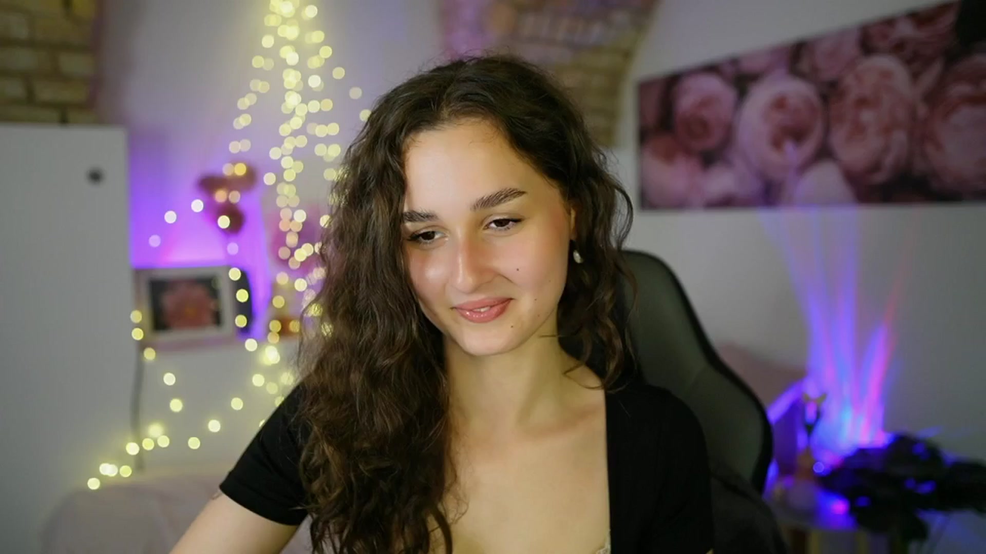 Gallery image thumbnail from Anita_Grey_'s myfreecams stream on, 06/21/2025, 20:39 image 16 of 20