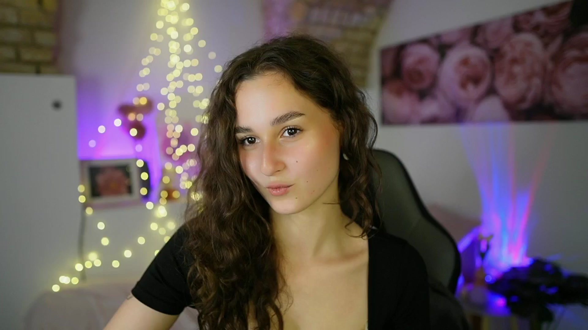 Gallery image thumbnail from Anita_Grey_'s myfreecams stream on, 06/21/2025, 20:39 image 18 of 20
