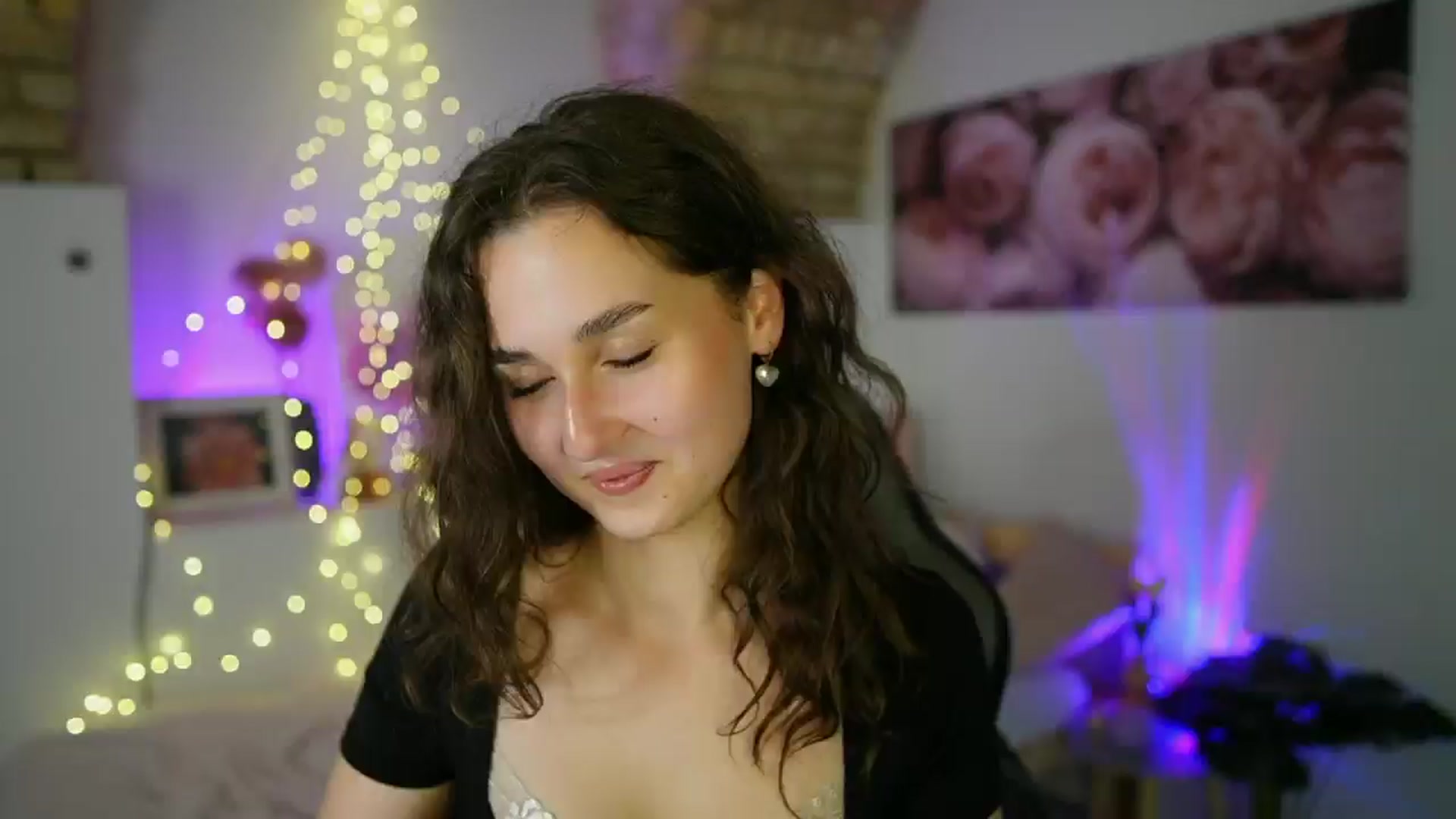 Gallery image thumbnail from Anita_Grey_'s myfreecams stream on, 06/21/2025, 21:34 image 6 of 20