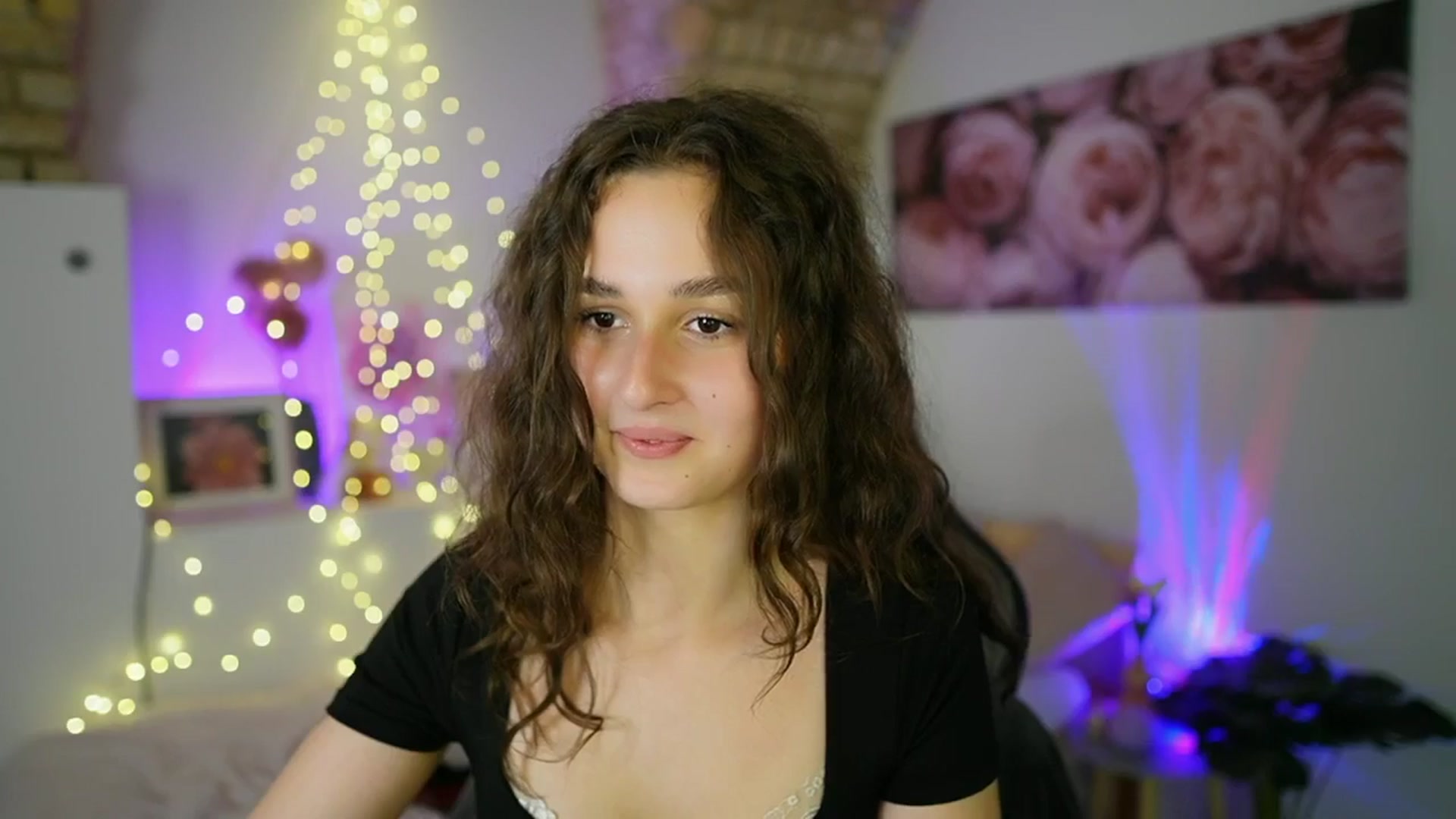 Gallery image thumbnail from Anita_Grey_'s myfreecams stream on, 06/21/2025, 21:34 image 17 of 20