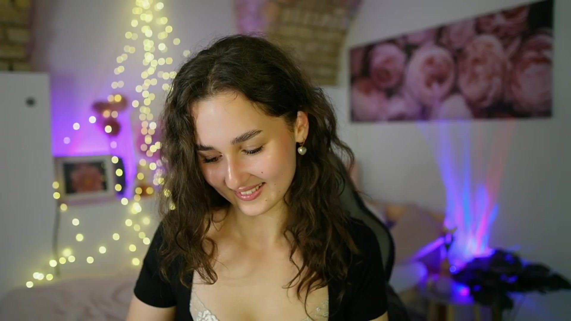 Gallery image thumbnail from Anita_Grey_'s myfreecams stream on, 06/21/2025, 21:34 image 5 of 20