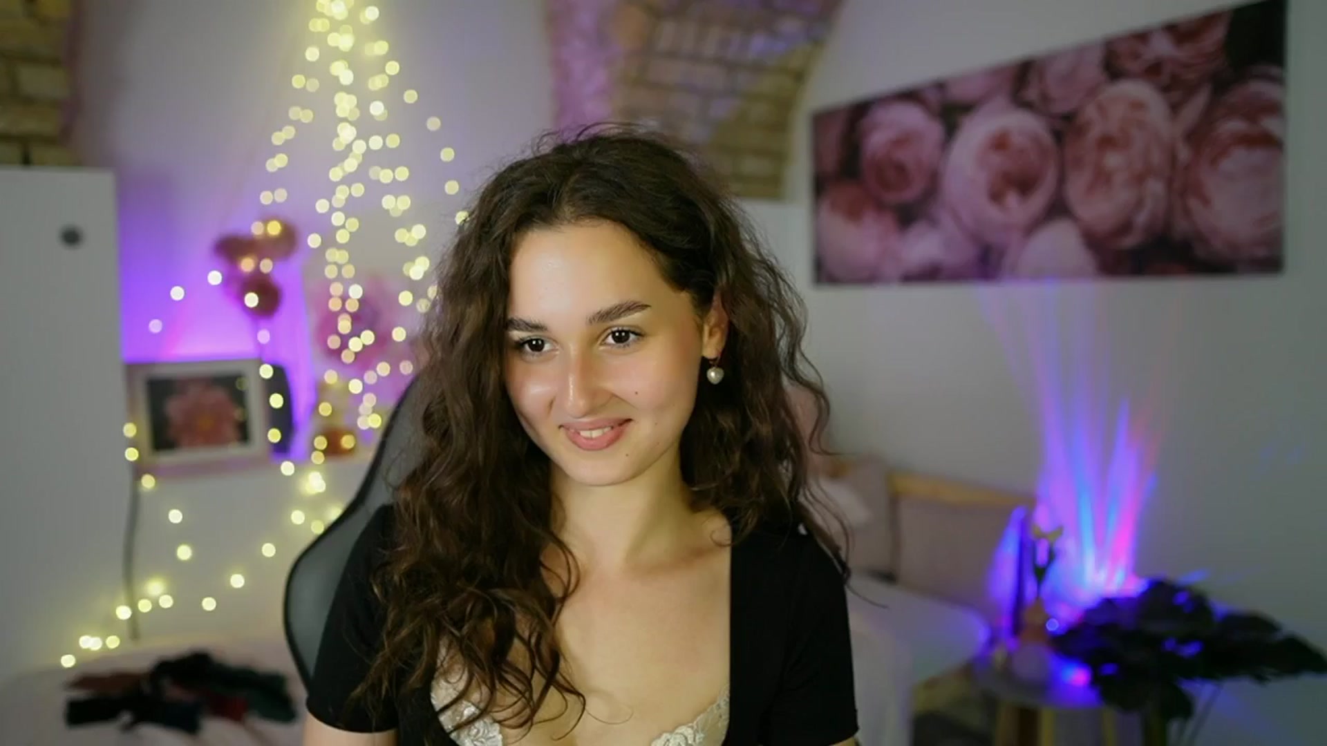 Gallery image thumbnail from Anita_Grey_'s myfreecams stream on, 06/21/2025, 22:36 image 9 of 20