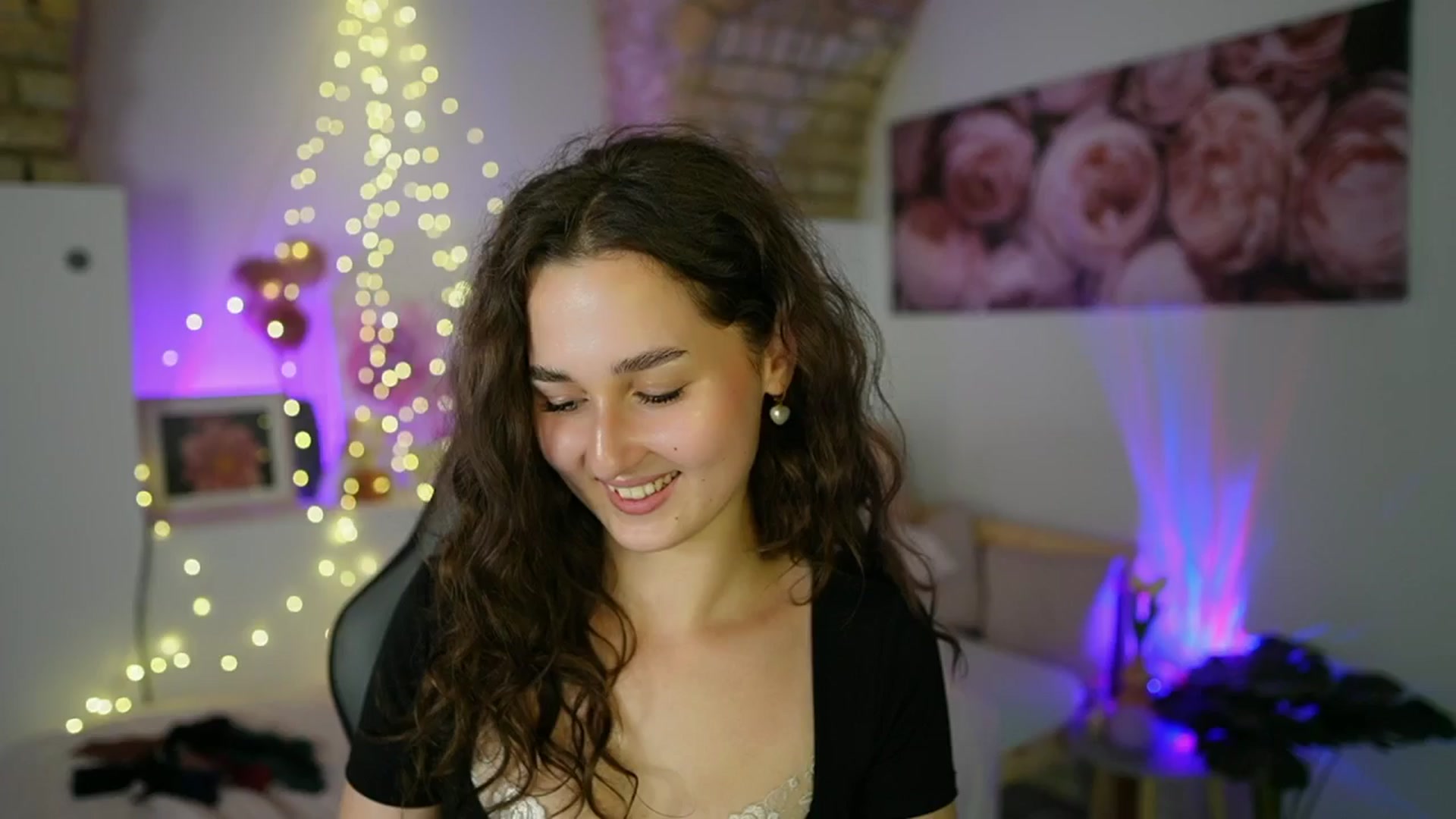 Gallery image thumbnail from Anita_Grey_'s myfreecams stream on, 06/21/2025, 22:36 image 8 of 20