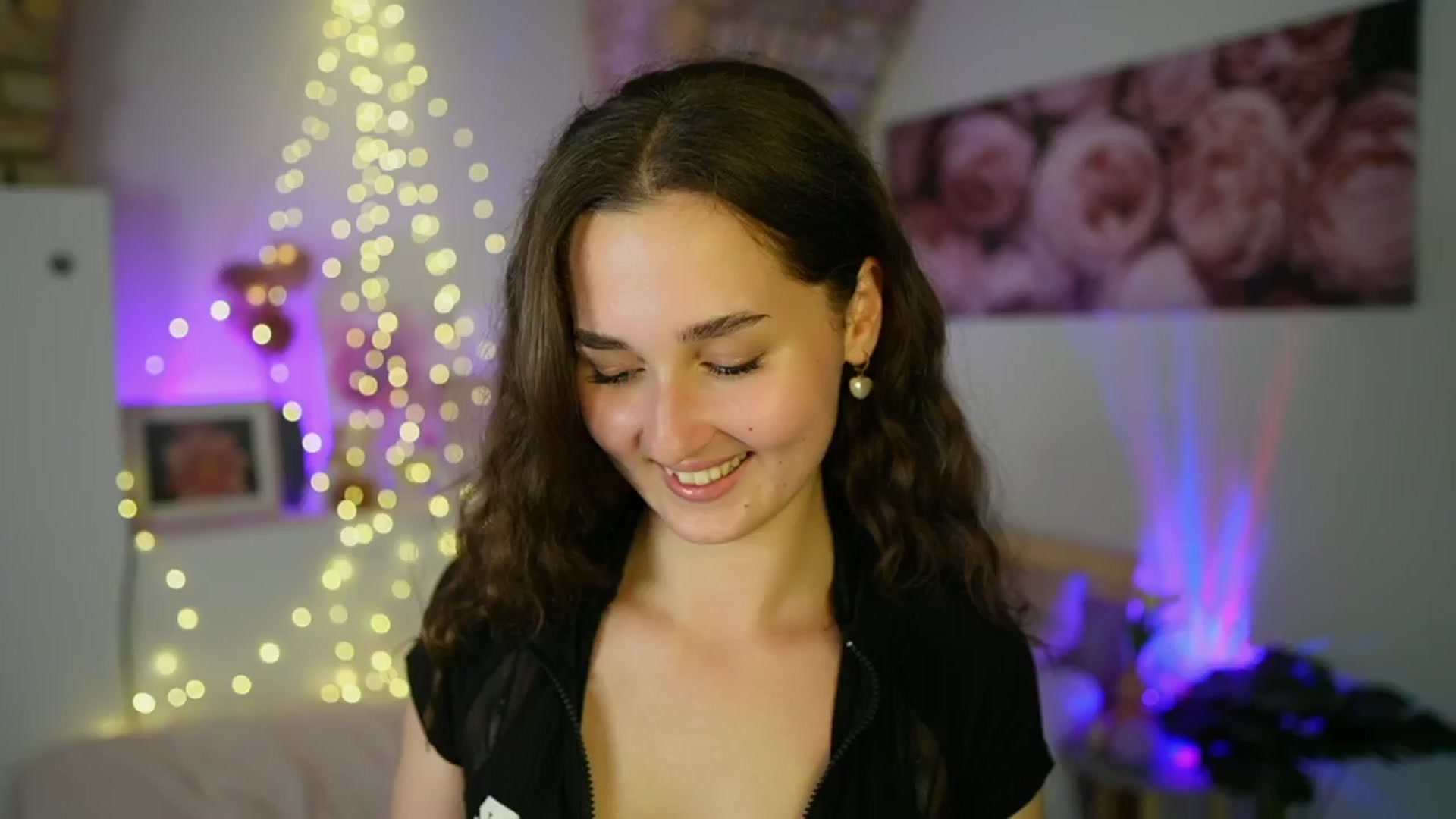Gallery image thumbnail from Anita_Grey_'s myfreecams stream on, 06/22/2025, 21:39 image 15 of 20