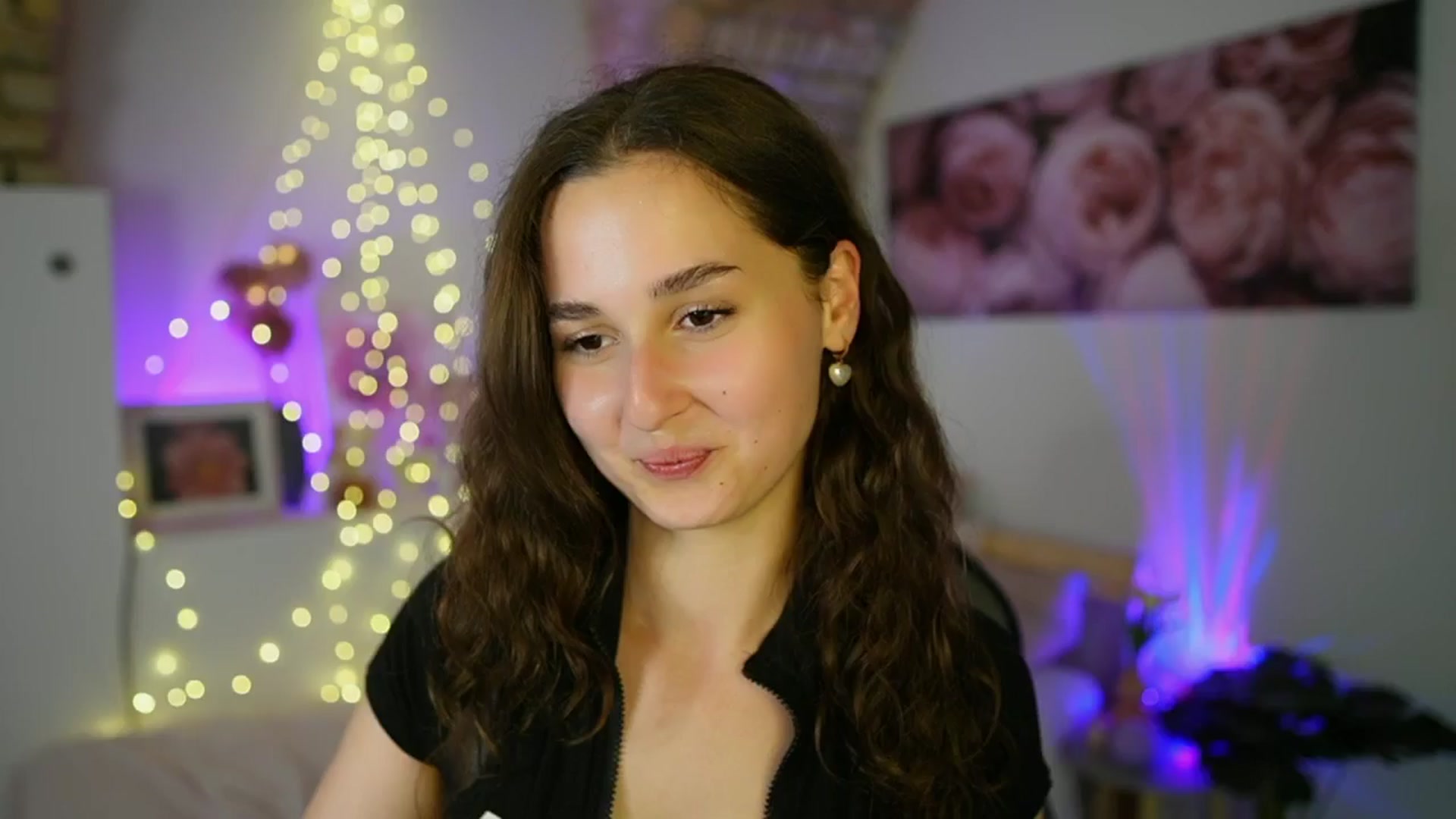 Gallery image thumbnail from Anita_Grey_'s myfreecams stream on, 06/22/2025, 21:39 image 9 of 20