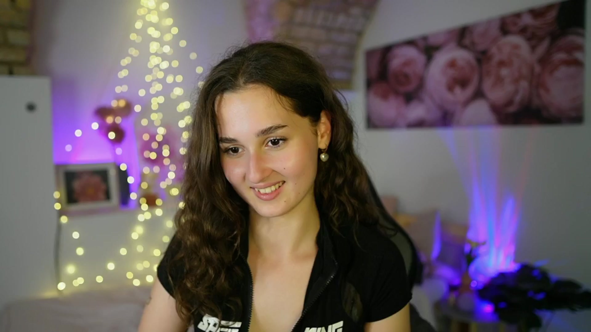 Gallery image thumbnail from Anita_Grey_'s myfreecams stream on, 06/22/2025, 23:05 image 6 of 20
