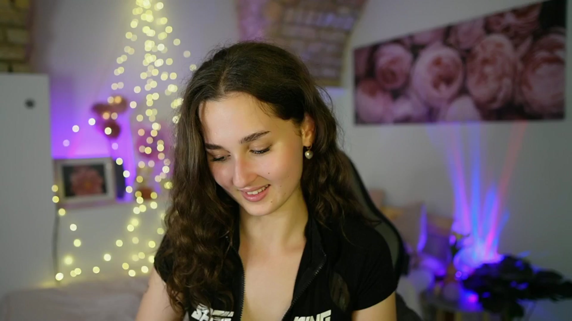 Gallery image thumbnail from Anita_Grey_'s myfreecams stream on, 06/22/2025, 23:05 image 8 of 20