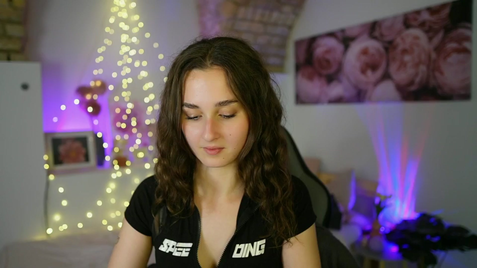 Gallery image thumbnail from Anita_Grey_'s myfreecams stream on, 06/22/2025, 23:05 image 12 of 20