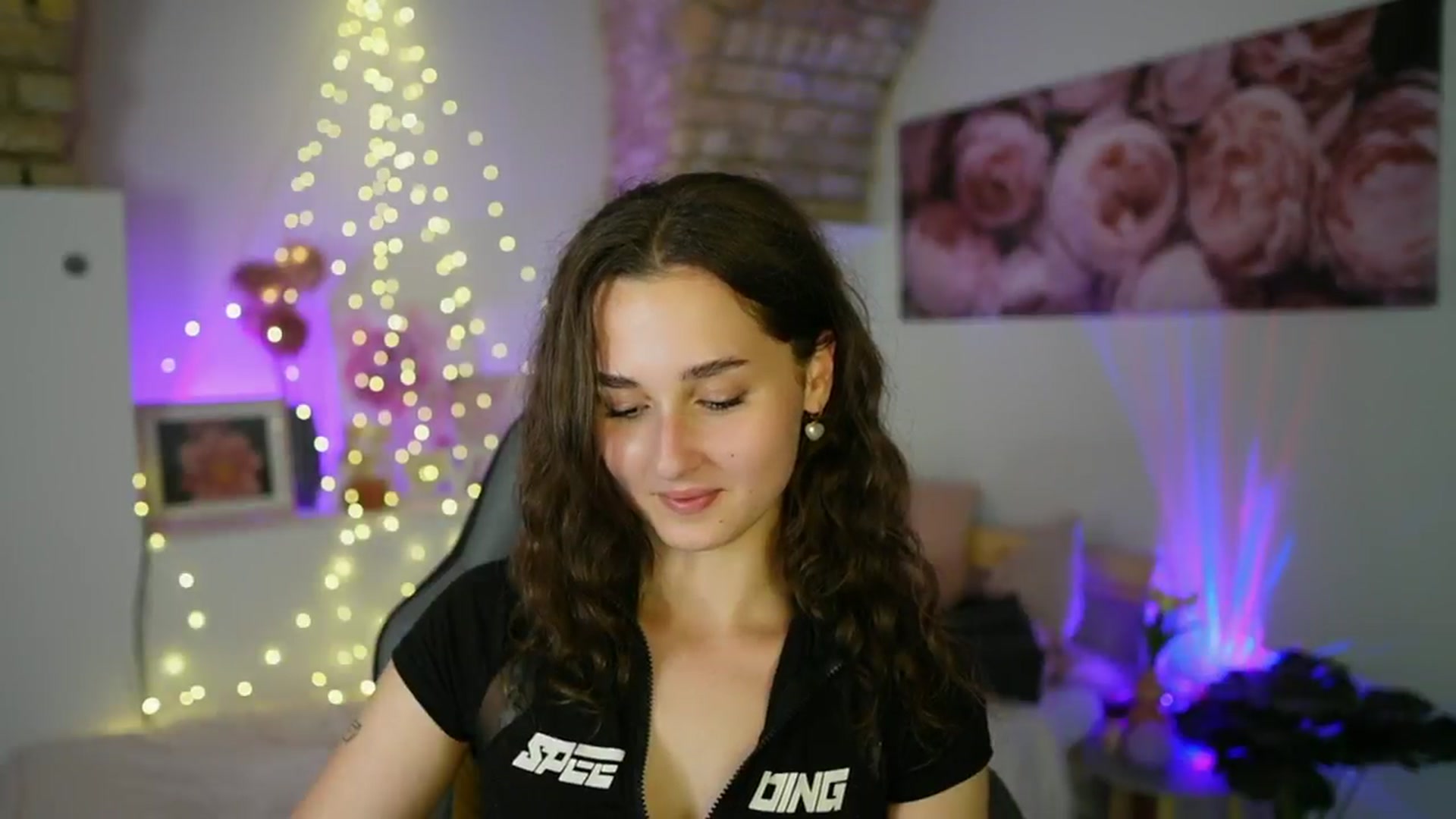 Gallery image thumbnail from Anita_Grey_'s myfreecams stream on, 06/22/2025, 23:05 image 19 of 20