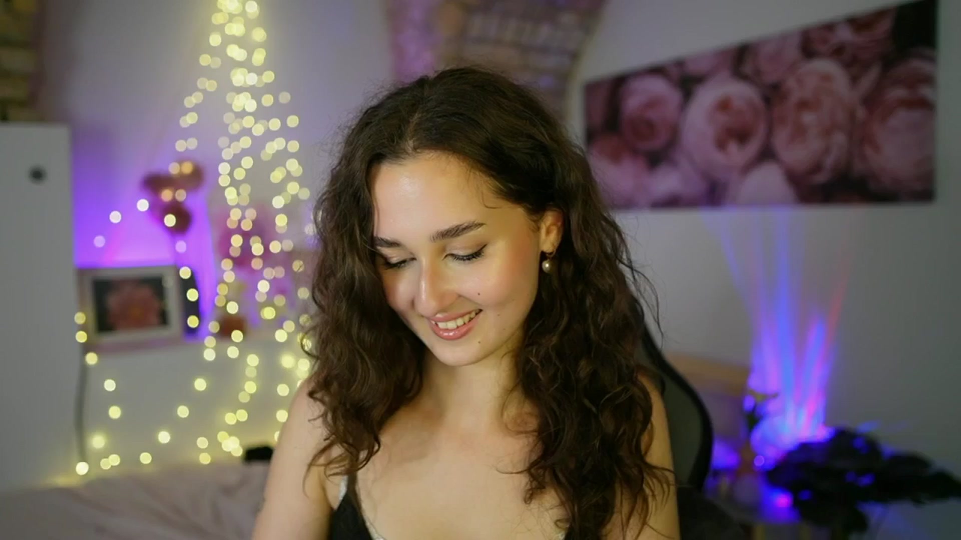 Gallery image thumbnail from Anita_Grey_'s myfreecams stream on, 06/23/2025, 23:36 image 12 of 20