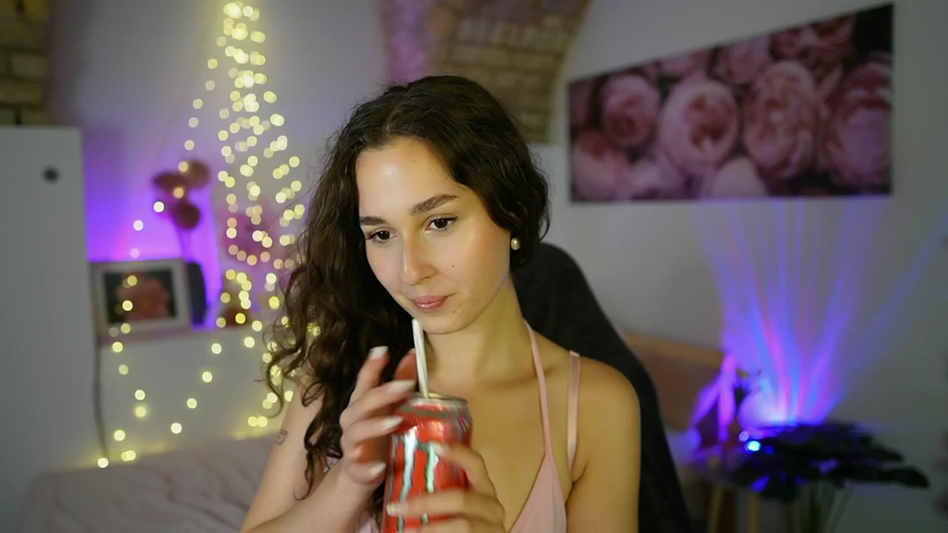 Gallery image thumbnail from Anita_Grey_'s myfreecams stream on, 06/26/2025, 19:31 image 10 of 20
