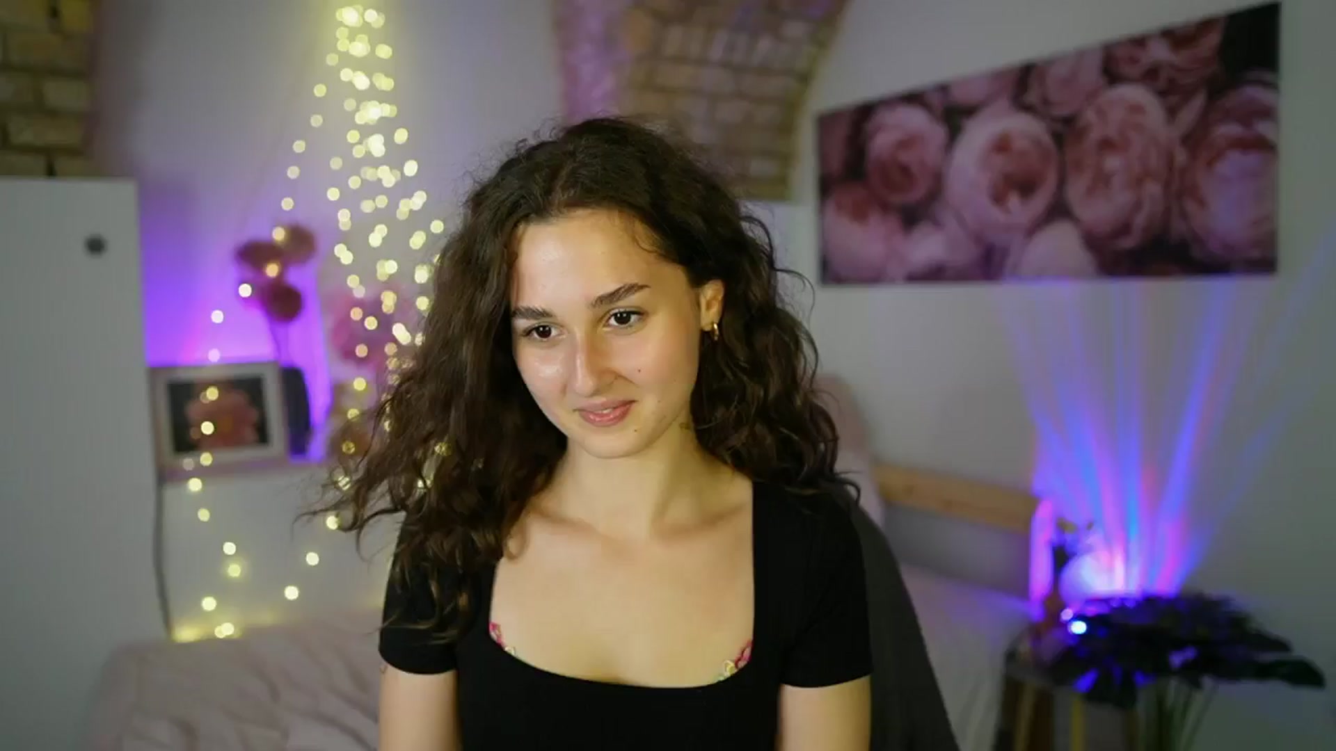 Gallery image thumbnail from Anita_Grey_'s myfreecams stream on, 06/28/2025, 21:49 image 3 of 20