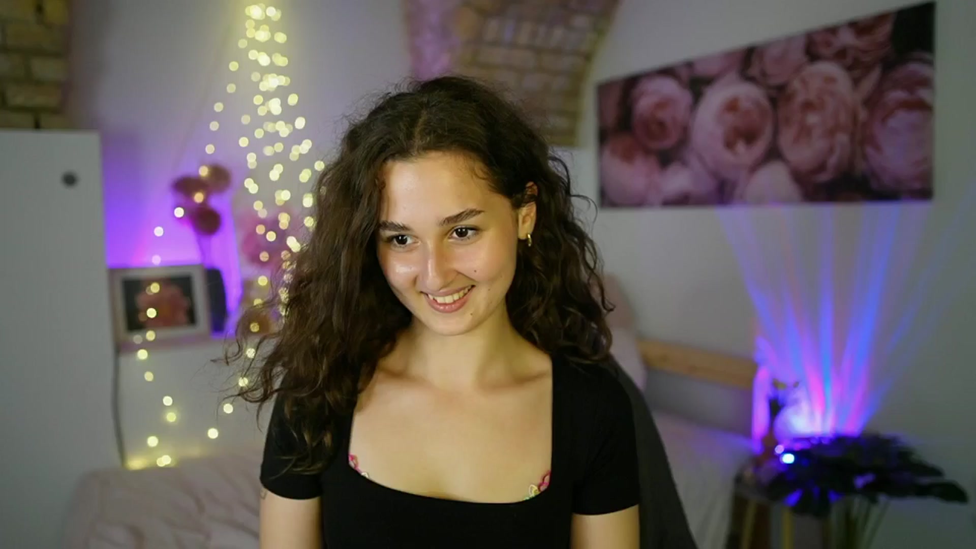 Gallery image thumbnail from Anita_Grey_'s myfreecams stream on, 06/28/2025, 21:49 image 4 of 20