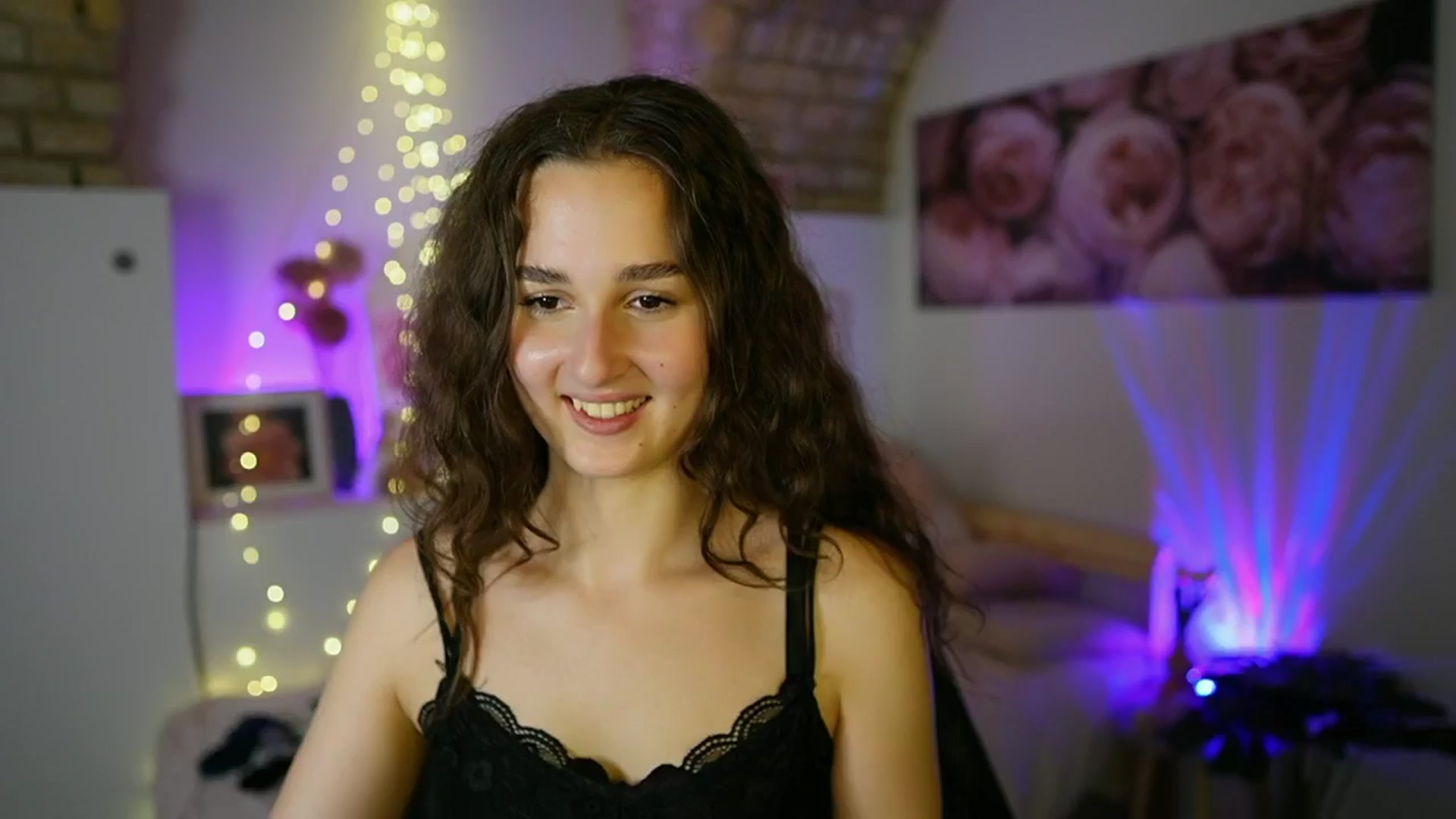 Gallery image thumbnail from Anita_Grey_'s myfreecams stream on, 07/01/2025, 19:44 image 3 of 20