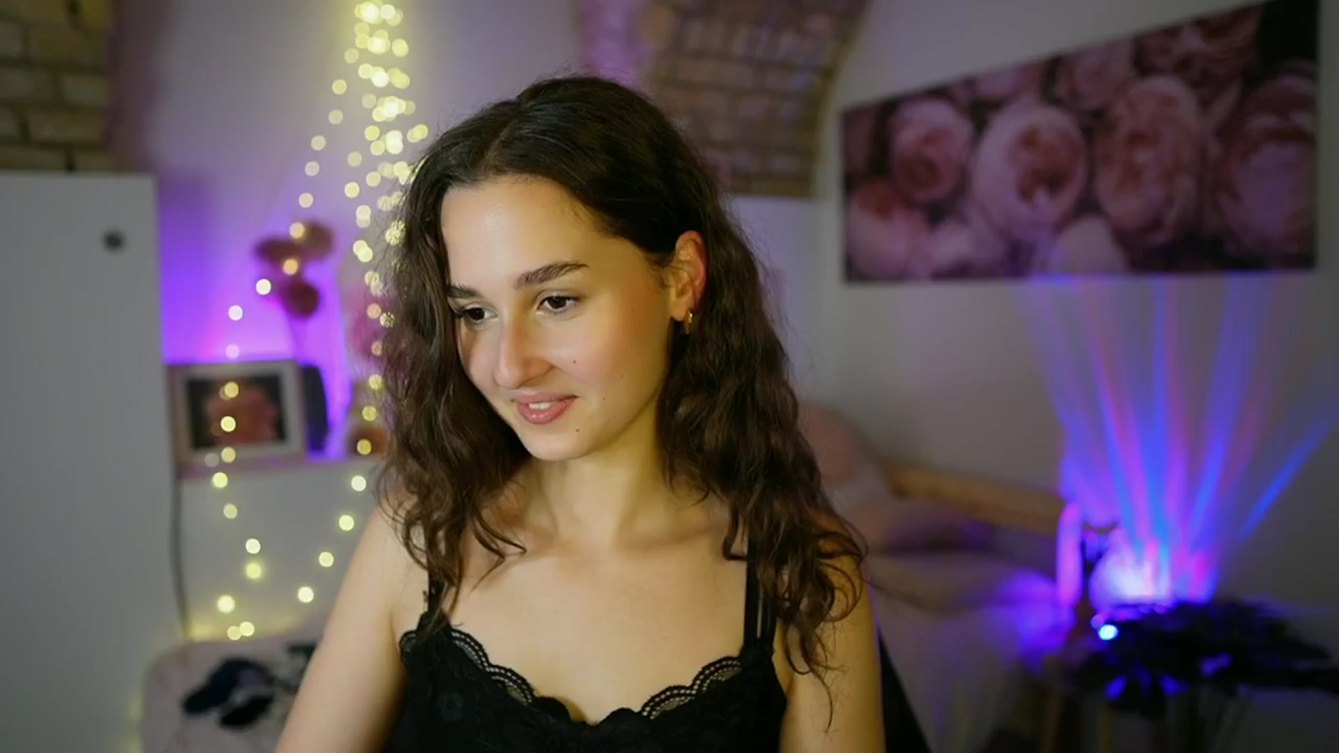 Gallery image thumbnail from Anita_Grey_'s myfreecams stream on, 07/01/2025, 19:44 image 13 of 20
