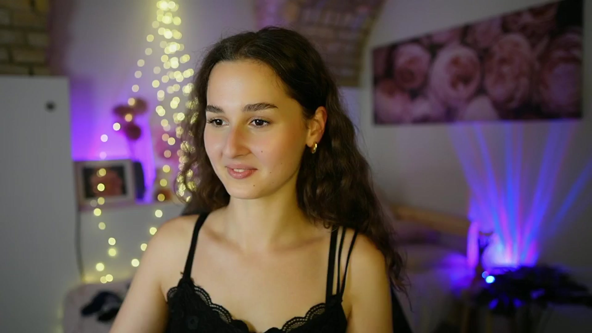 Gallery image thumbnail from Anita_Grey_'s myfreecams stream on, 07/01/2025, 19:44 image 17 of 20