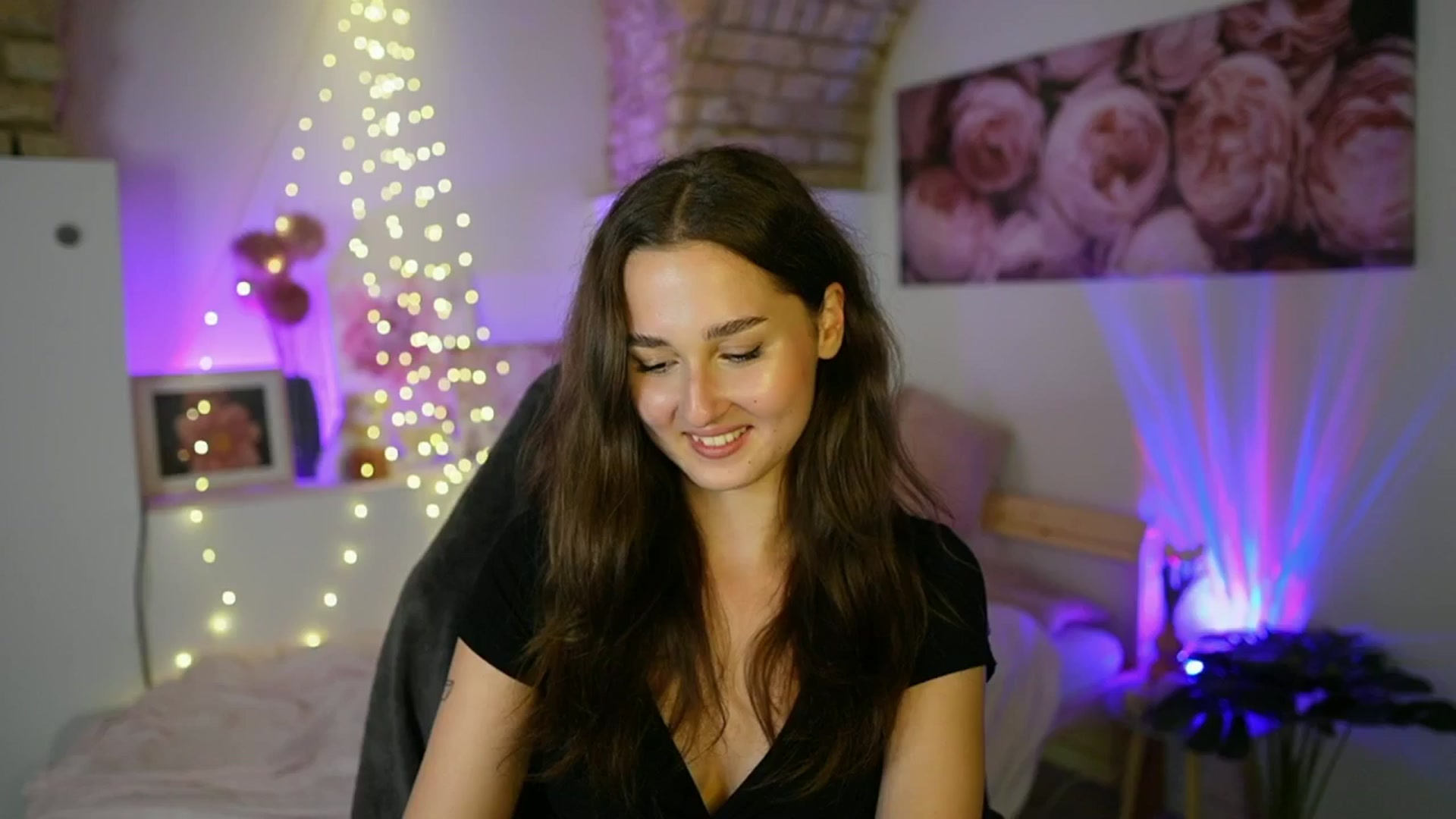Gallery image thumbnail from Anita_Grey_'s myfreecams stream on, 07/03/2025, 20:57 image 19 of 20