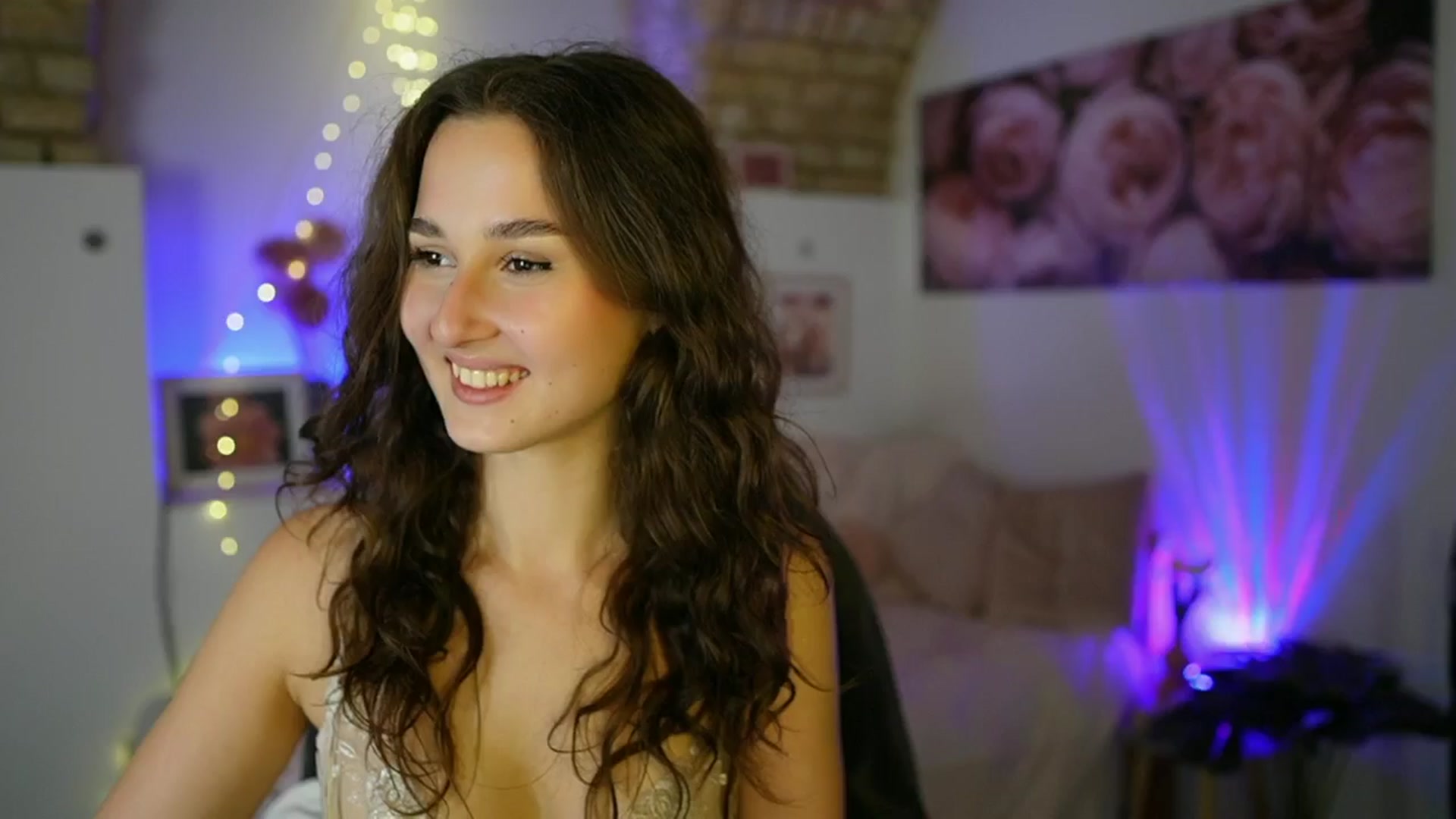 Gallery image thumbnail from Anita_Grey_'s myfreecams stream on, 07/05/2025, 19:31 image 15 of 20