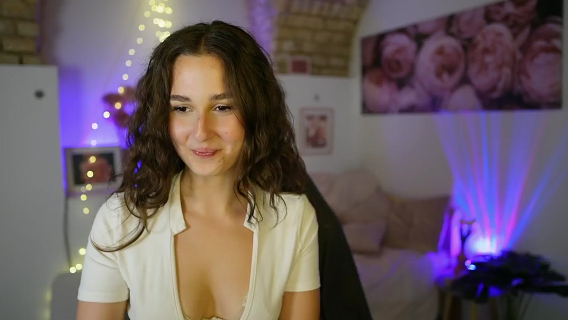 Gallery image thumbnail from Anita_Grey_'s myfreecams stream on, 07/05/2025, 21:26 image 2 of 20