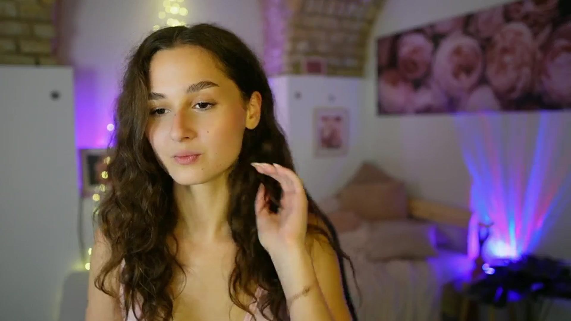 Gallery image thumbnail from Anita_Grey_'s myfreecams stream on, 07/06/2025, 19:44 image 20 of 20